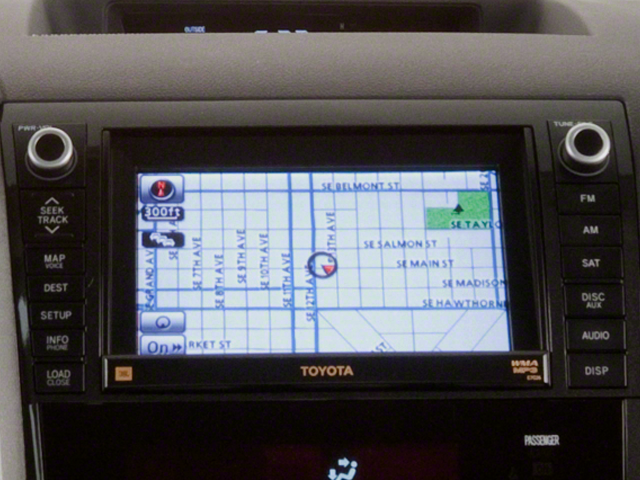 2013 Toyota Tundra 4WD Truck GRADE