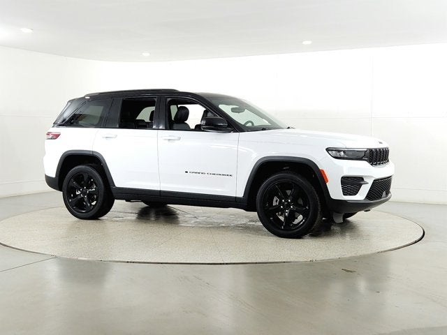 2023 Jeep Grand Cherokee Altitude
