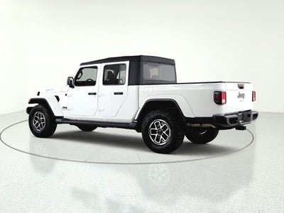 2023 Jeep Gladiator Willys