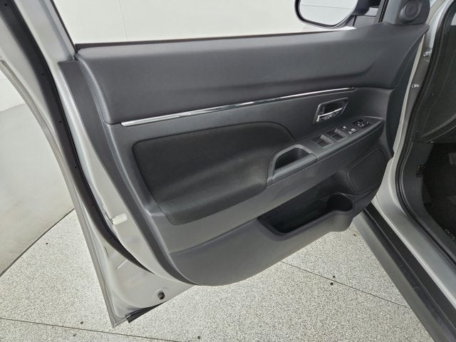 2024 Mitsubishi Outlander Sport S