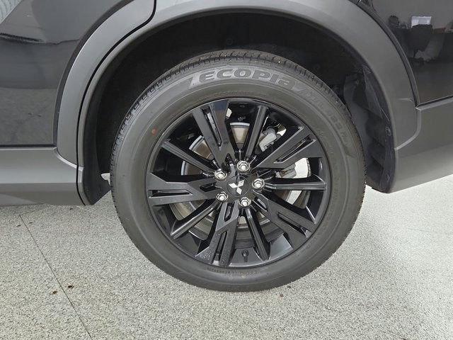 2023 Mitsubishi Eclipse Cross Base