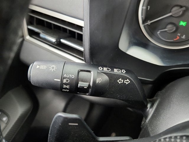 2023 Mitsubishi Outlander Base