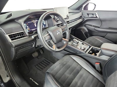 2024 Mitsubishi Outlander SE Black Edition