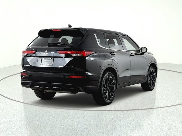 2024 Mitsubishi Outlander SE Black Edition