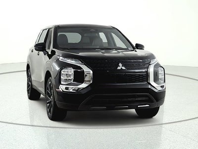 2024 Mitsubishi Outlander SE Black Edition