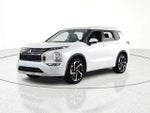 2022 Mitsubishi Outlander Base