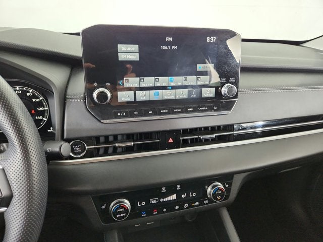 2022 Mitsubishi Outlander Base