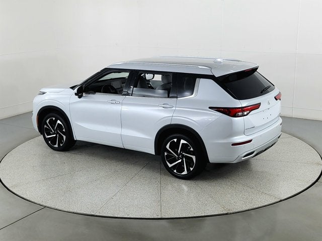 2024 Mitsubishi Outlander SEL