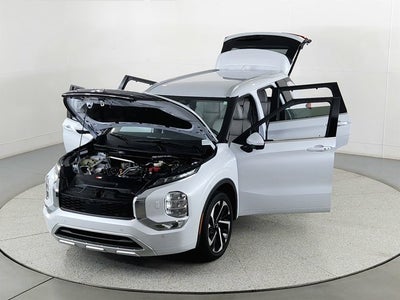 2024 Mitsubishi Outlander SEL