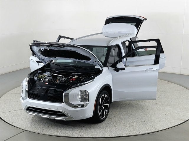 2024 Mitsubishi Outlander SEL