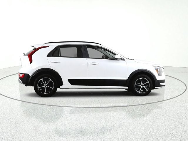2025 Kia Niro LX