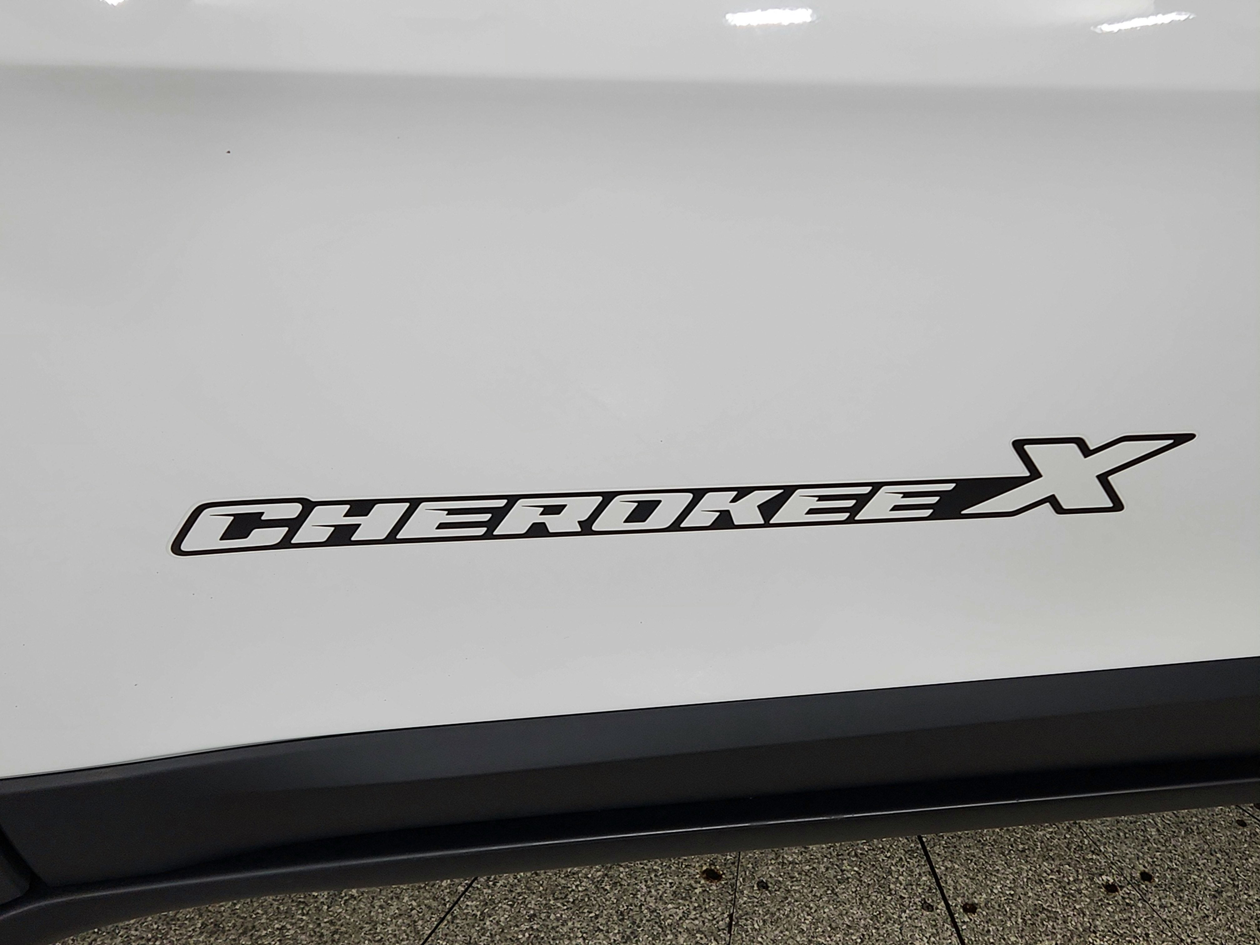 2022 Jeep Cherokee X