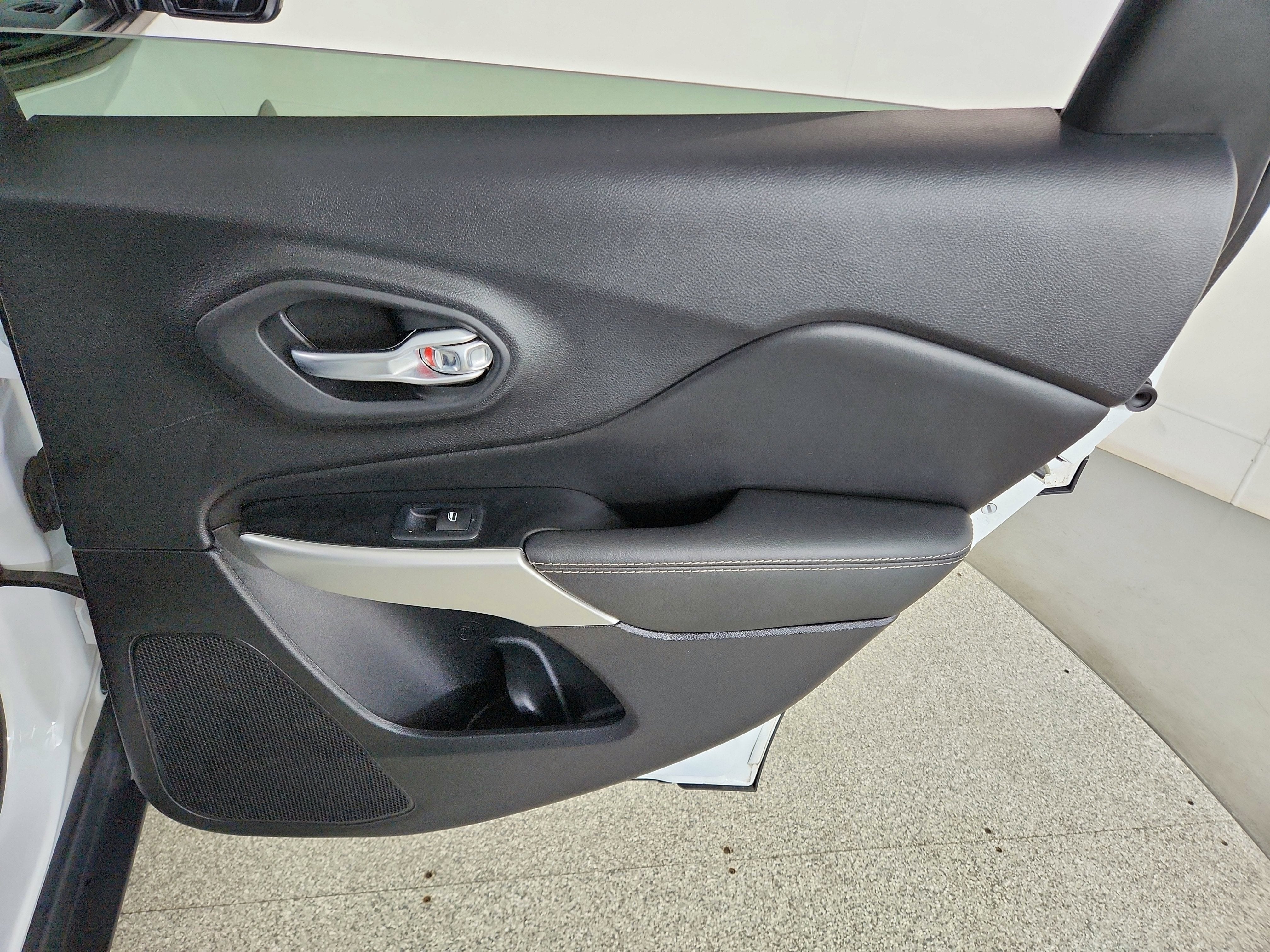 2022 Jeep Cherokee X