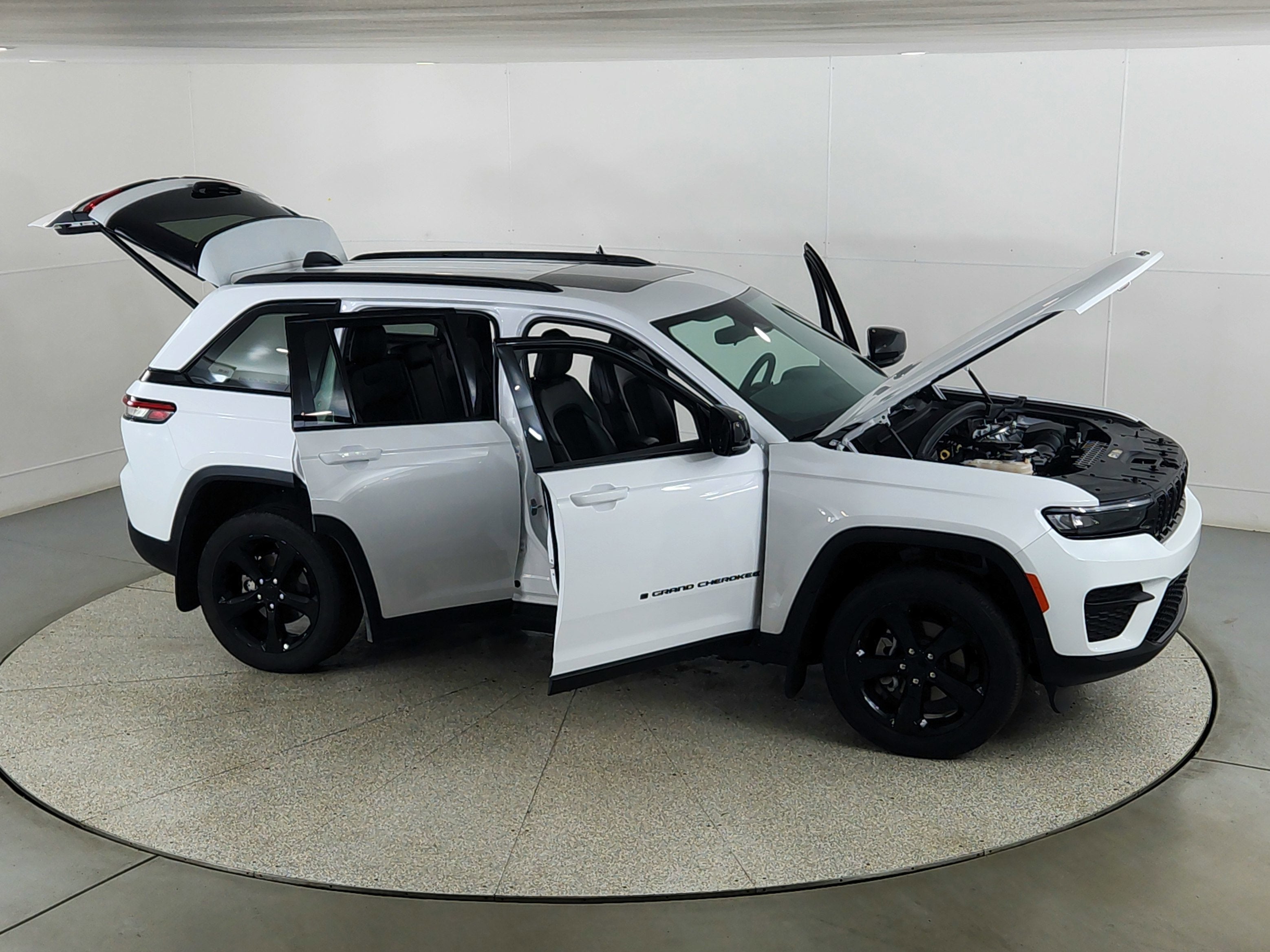 2023 Jeep Grand Cherokee Altitude