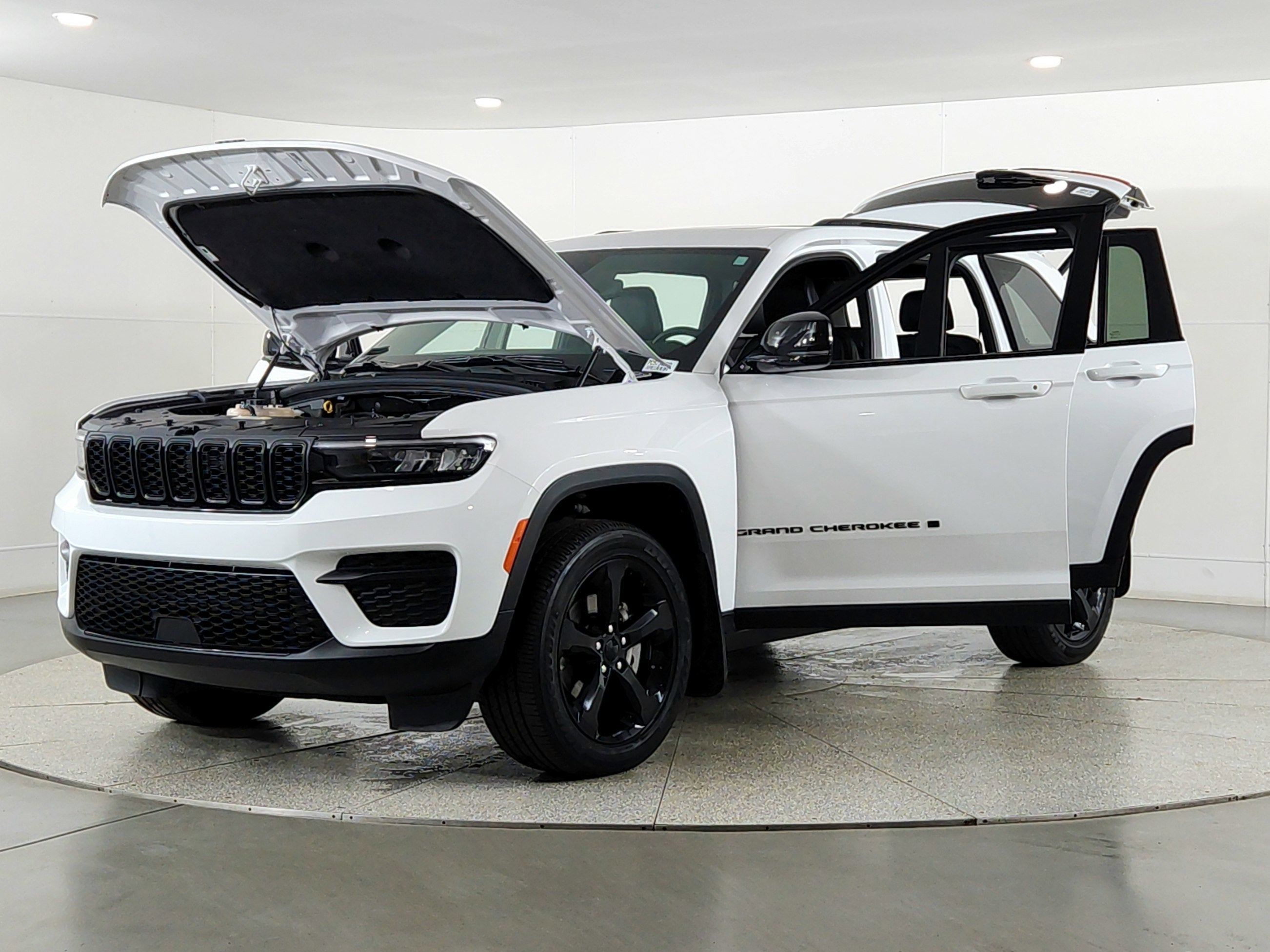 2023 Jeep Grand Cherokee Altitude