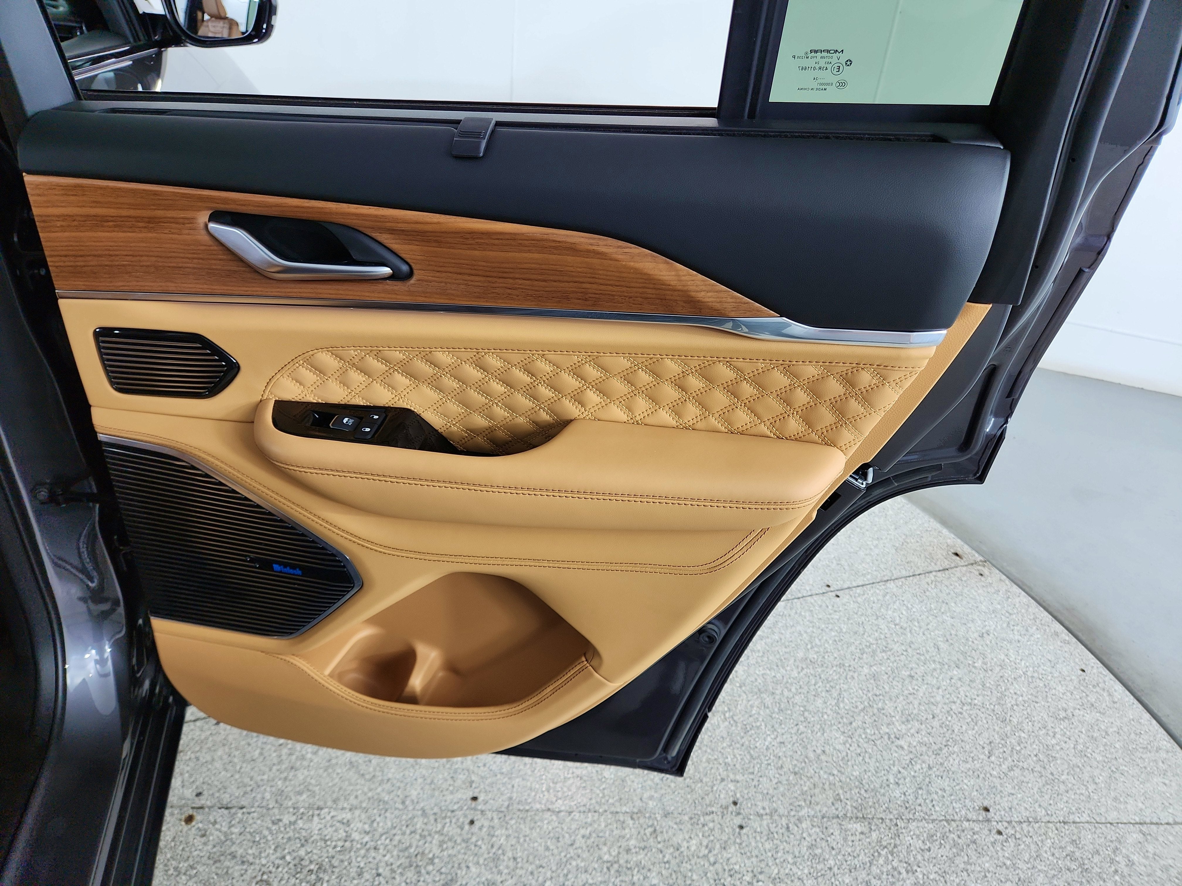 2024 Jeep Grand Cherokee Summit Reserve