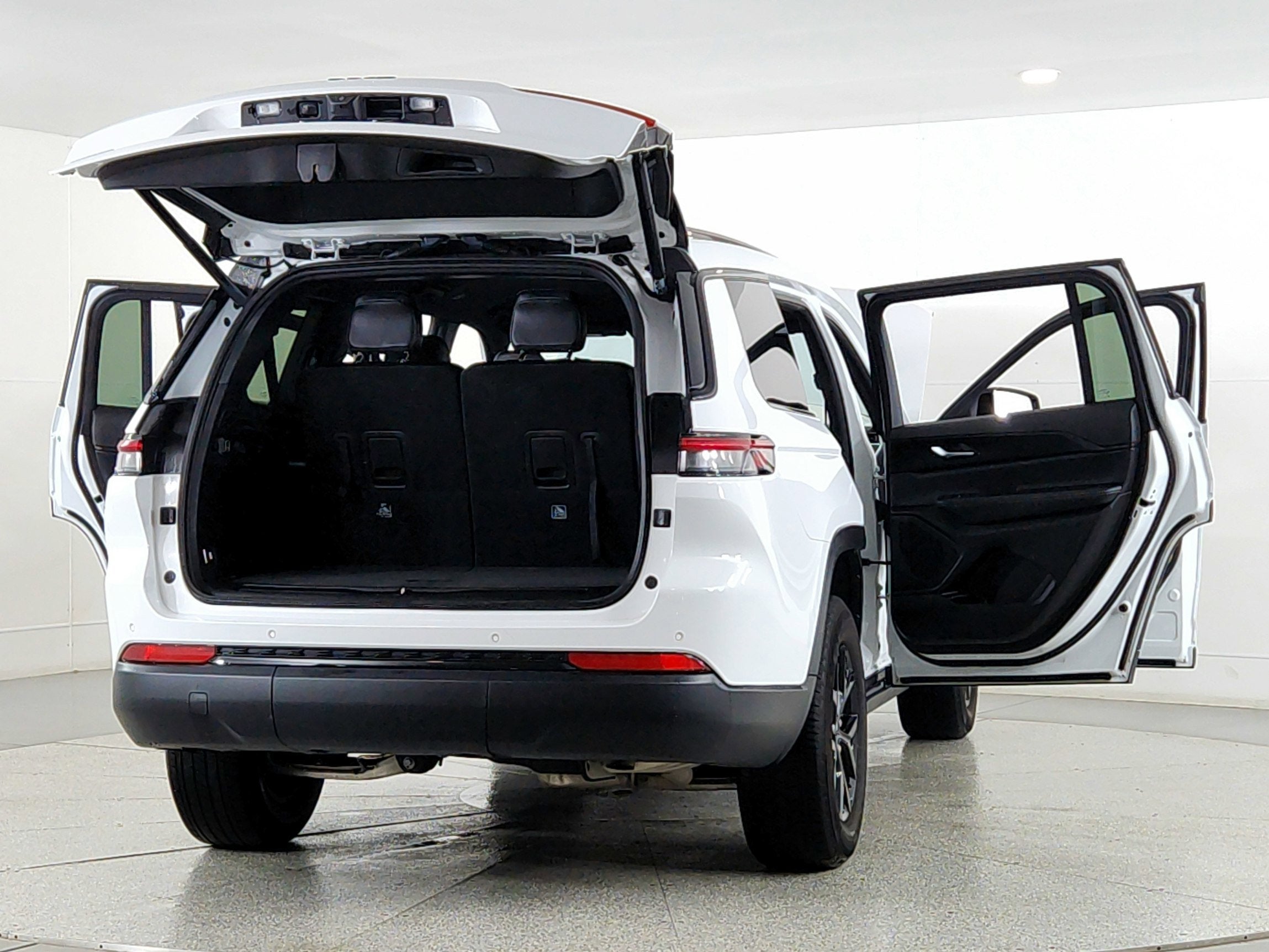 2024 Jeep Grand Cherokee L Altitude