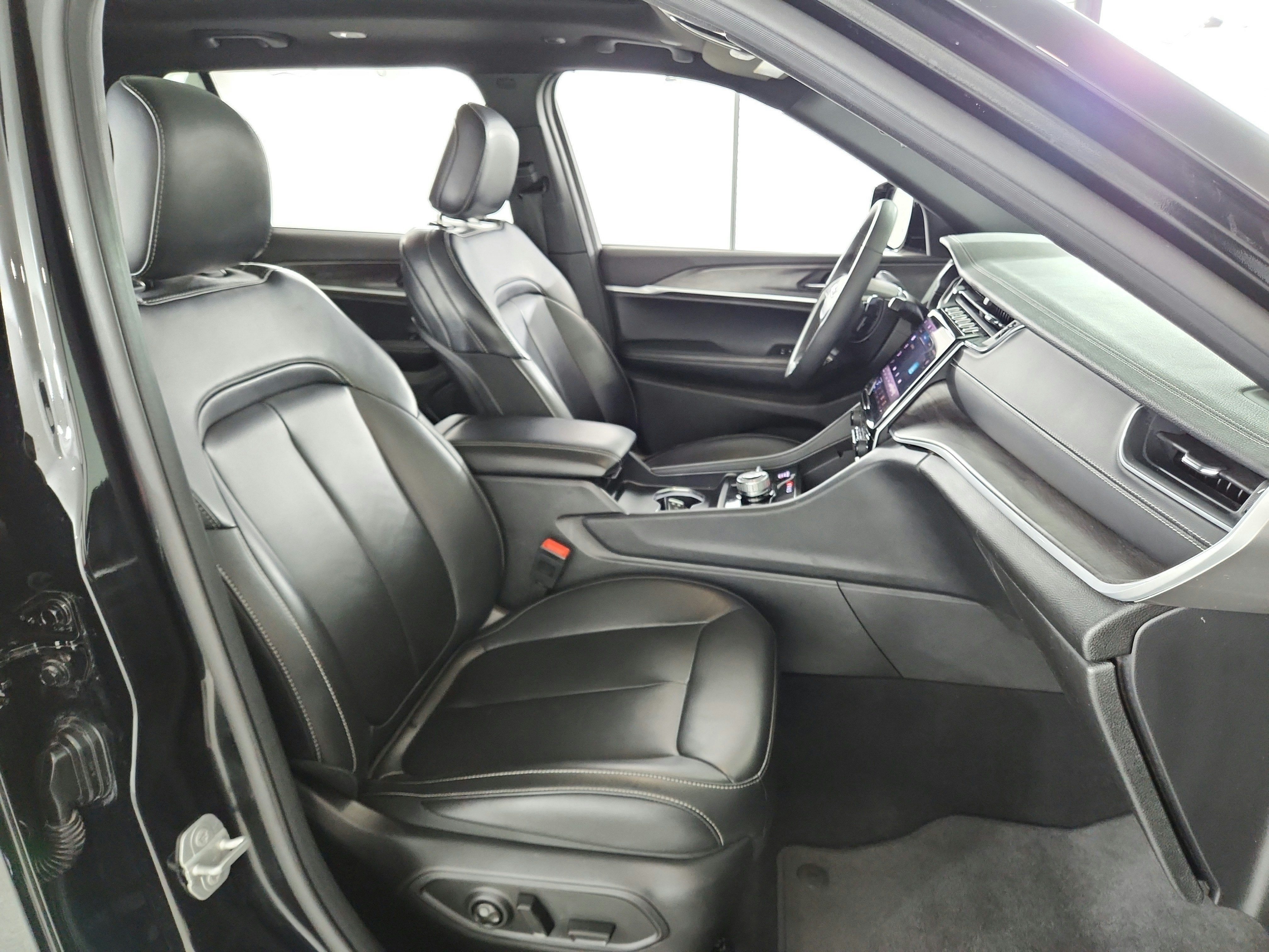 2025 Jeep Grand Cherokee L Limited 4x4