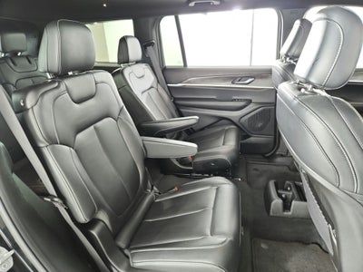 2025 Jeep Grand Cherokee L Limited 4x4