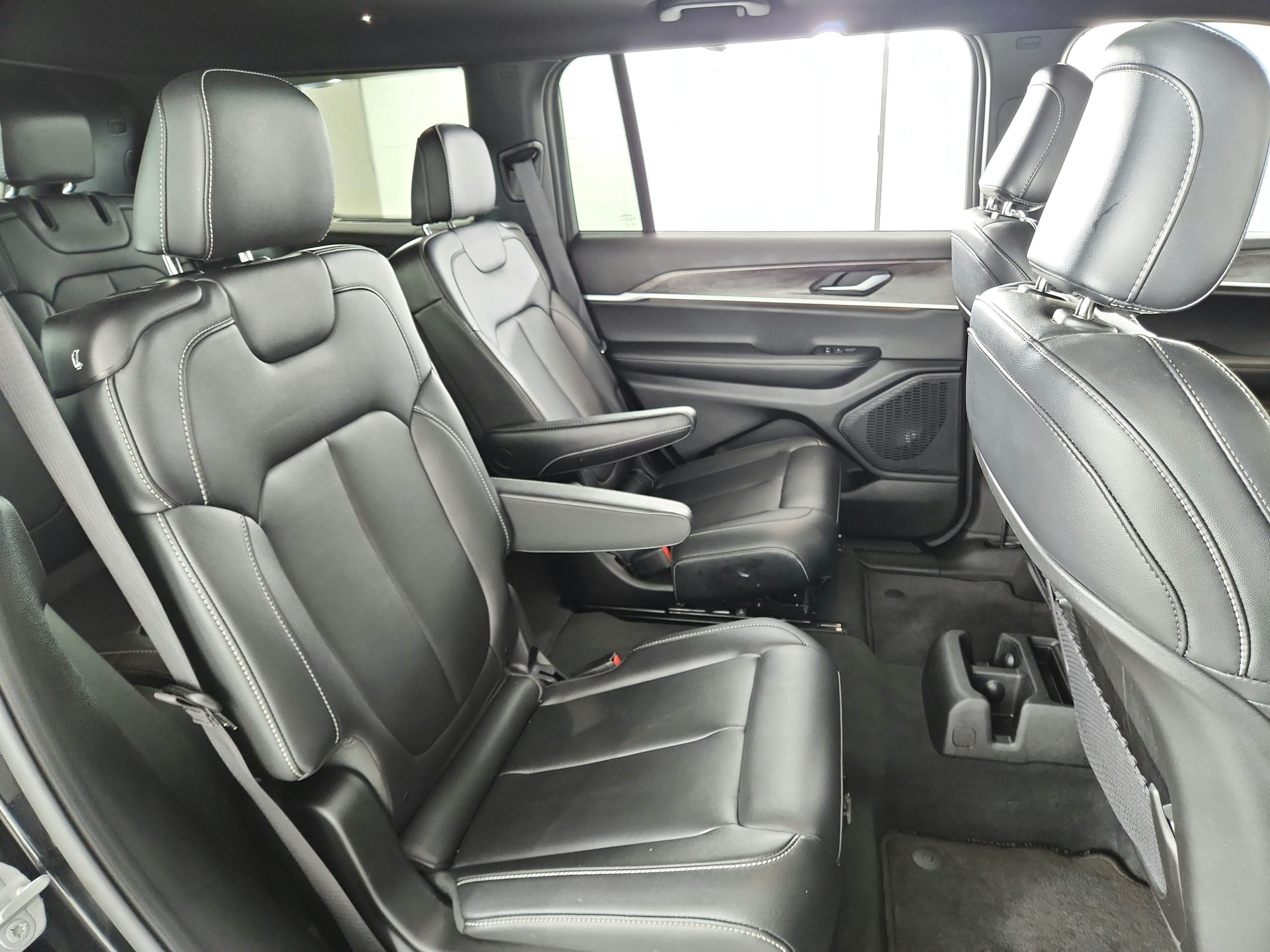 2025 Jeep Grand Cherokee L Limited 4x4