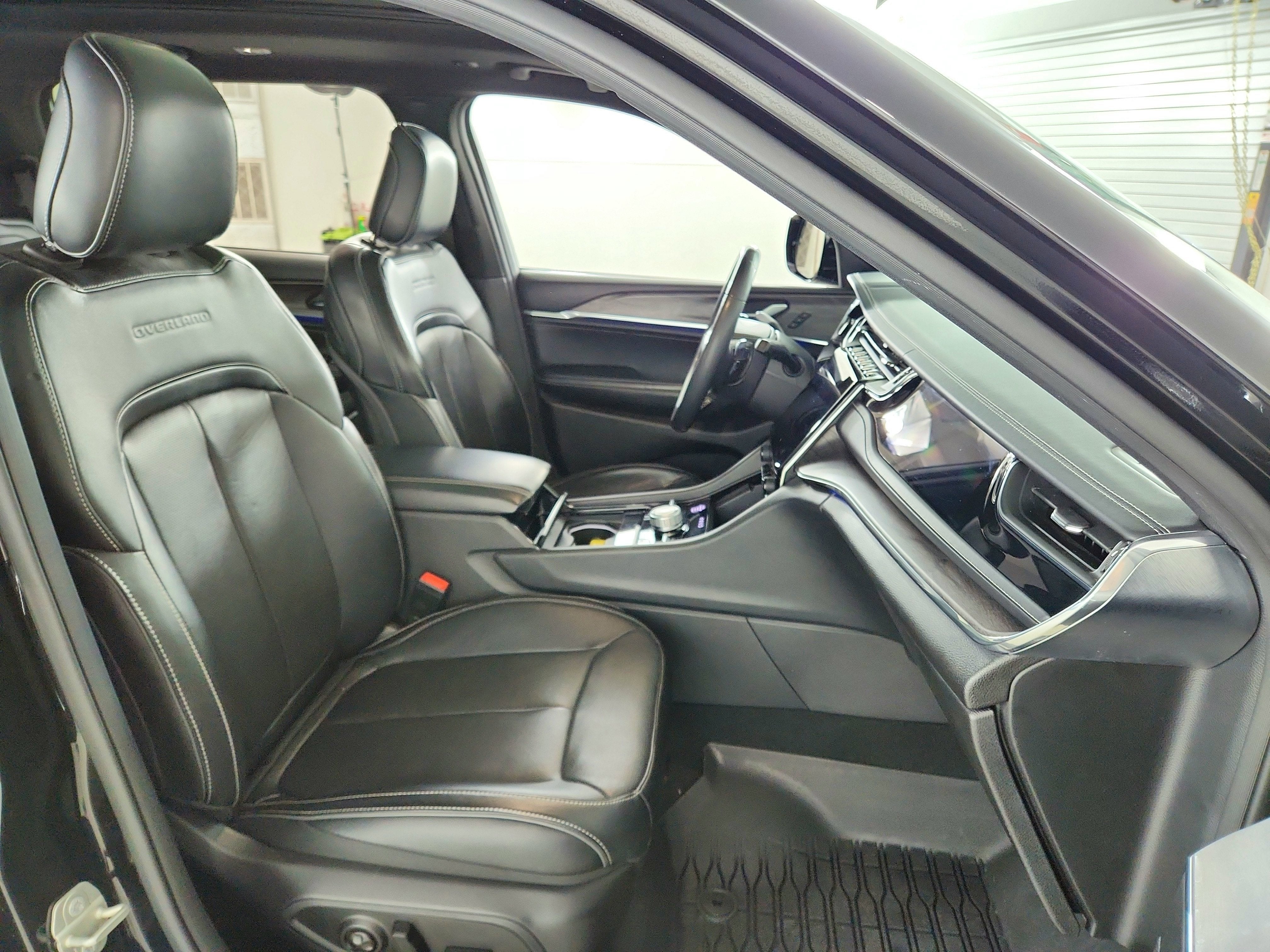 2023 Jeep Grand Cherokee L Overland