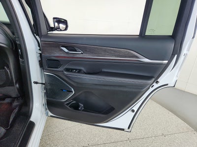 2022 Jeep Grand Cherokee L Overland