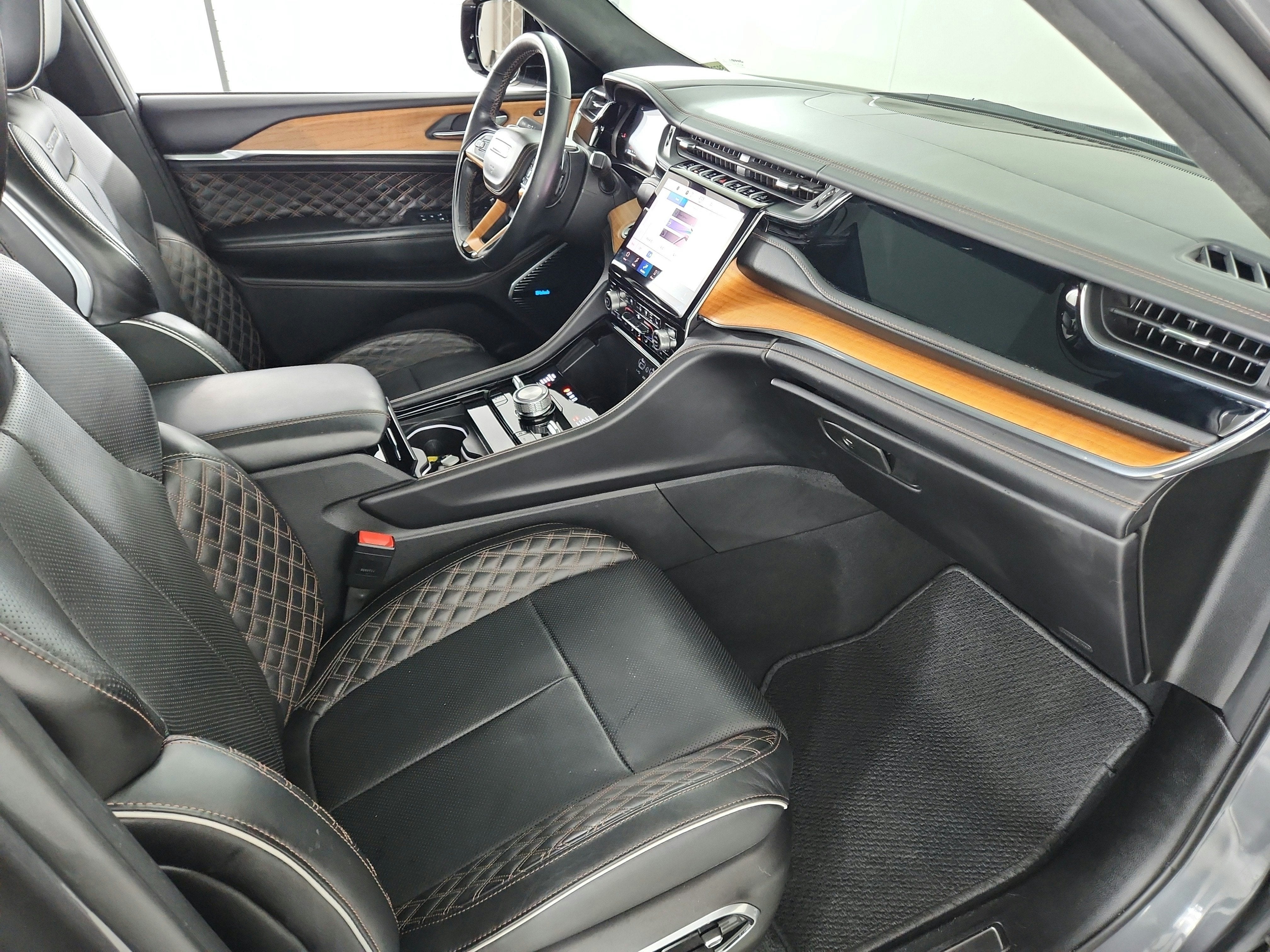 2025 Jeep Grand Cherokee L Summit Reserve 4x4
