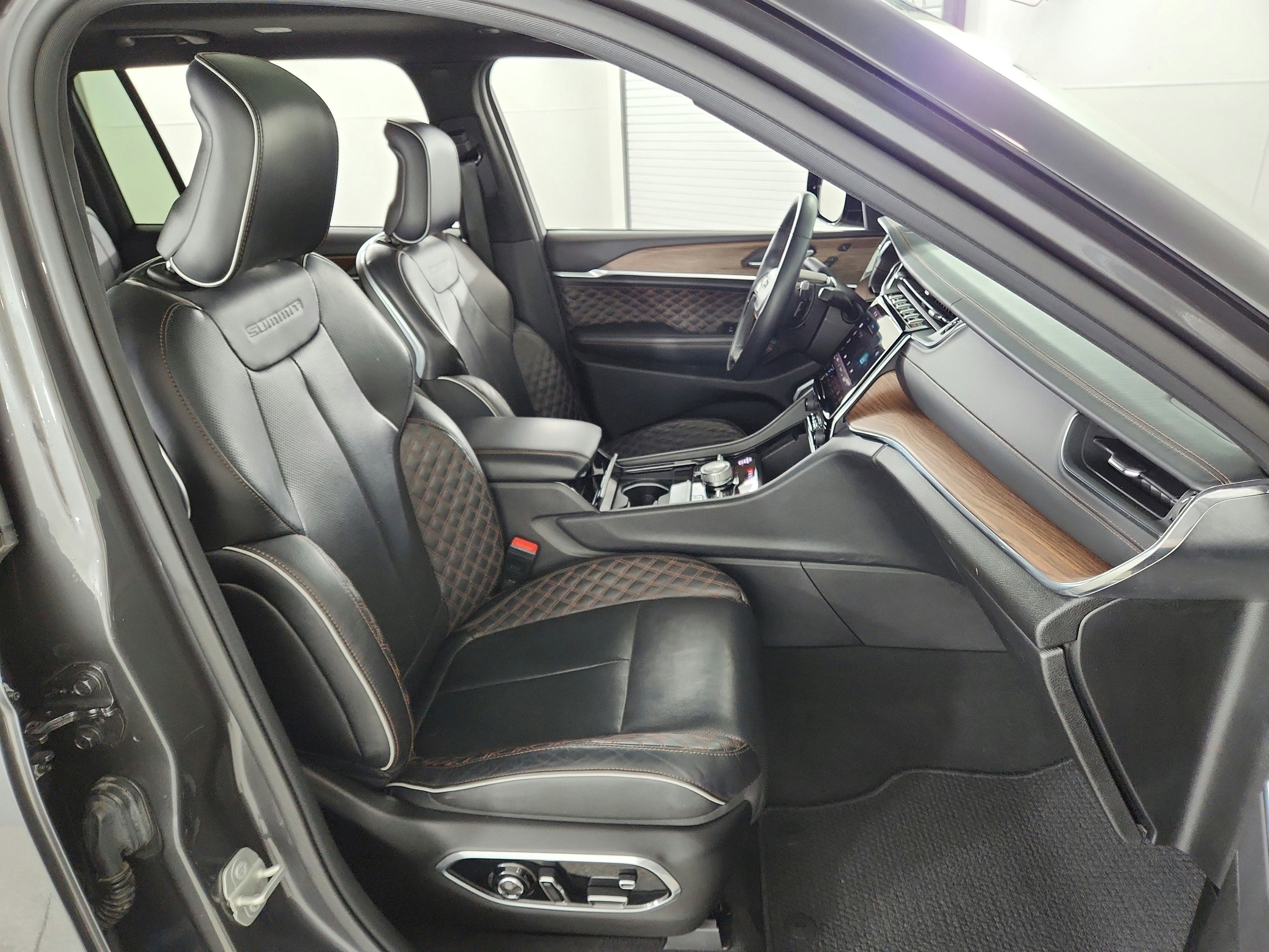2023 Jeep Grand Cherokee L Summit
