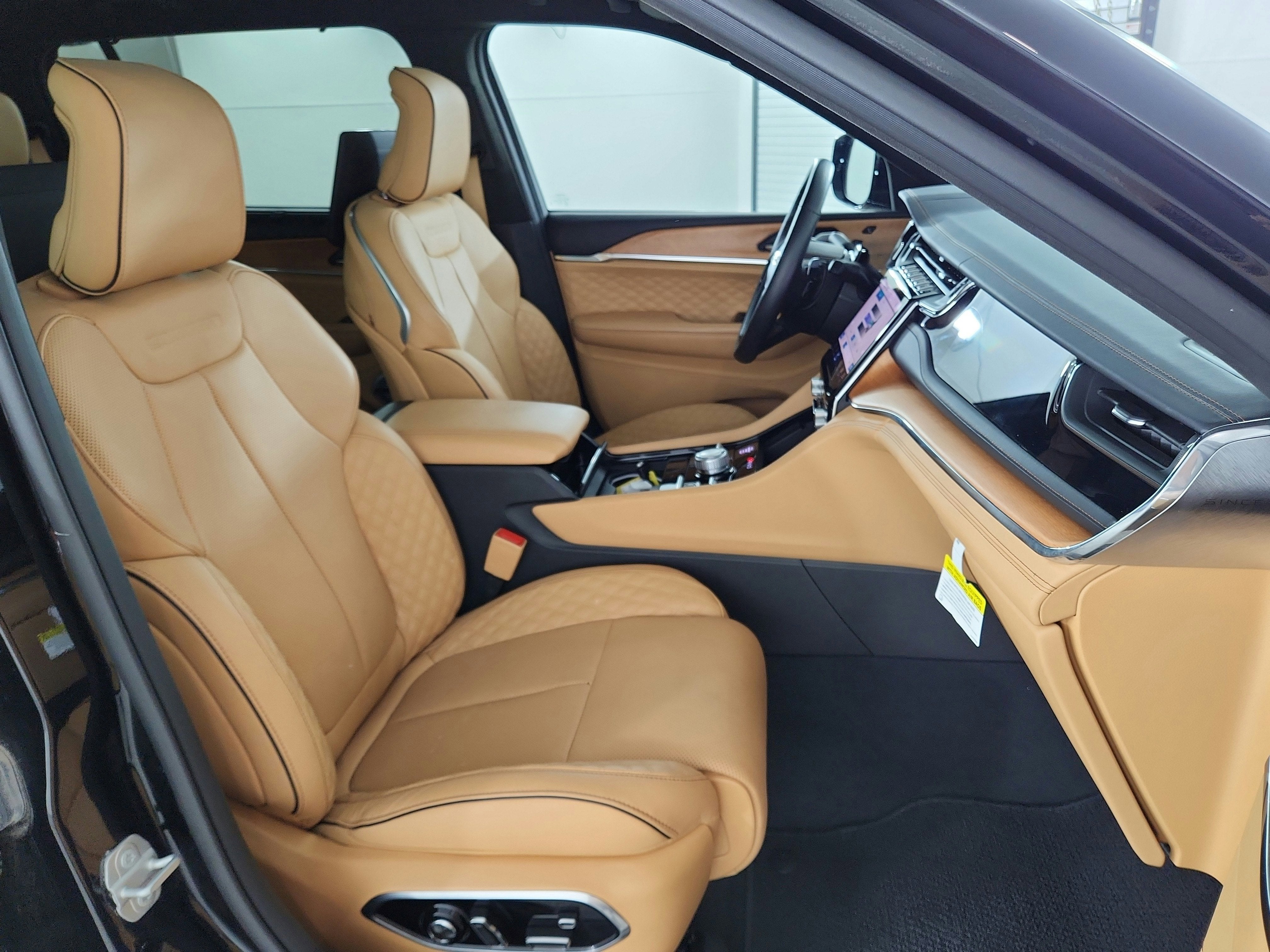 2023 Jeep Grand Cherokee L Summit Reserve