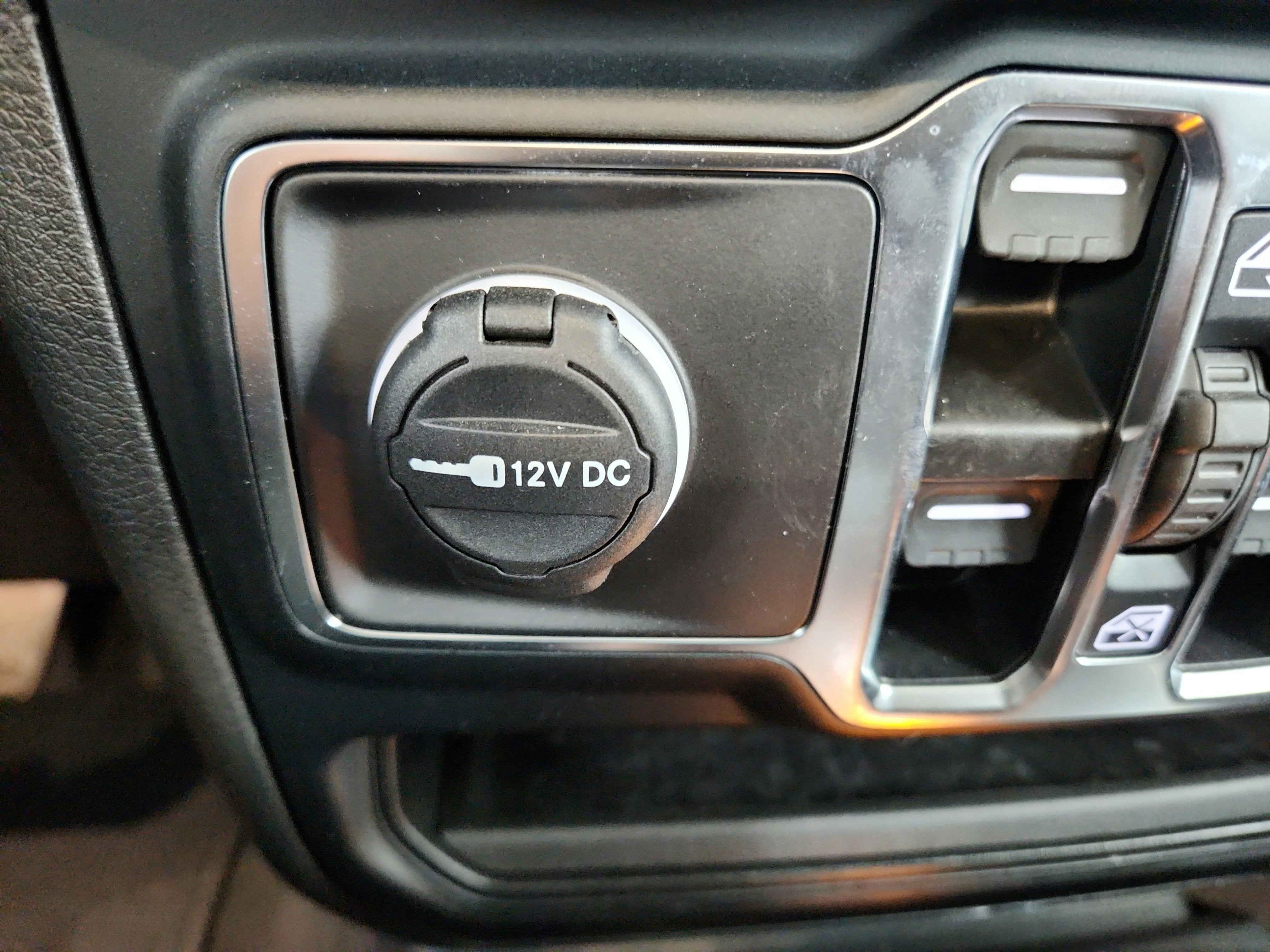 2024 Jeep Wrangler 4xe Sahara 4x4