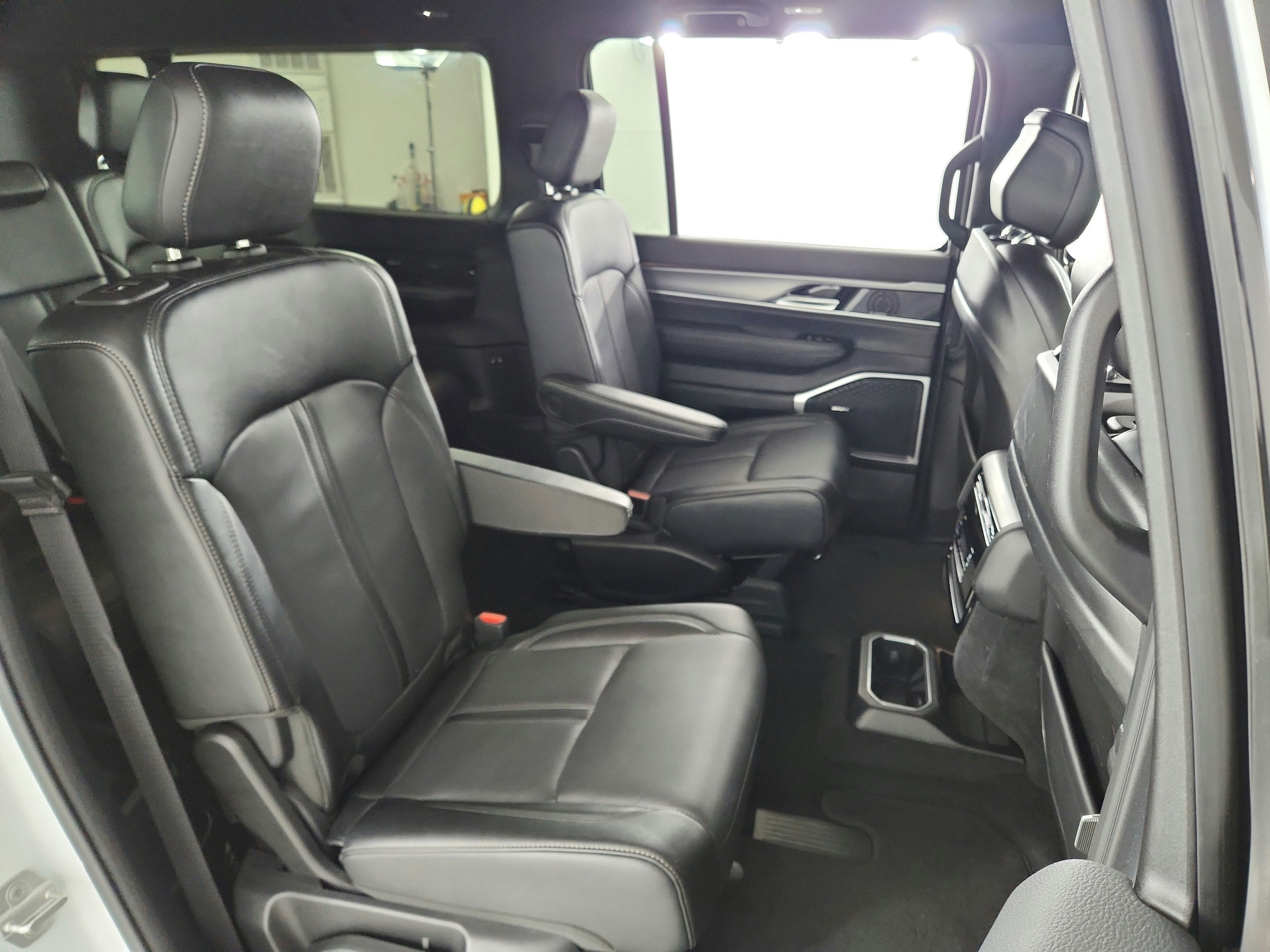 2025 Jeep Wagoneer L Series II