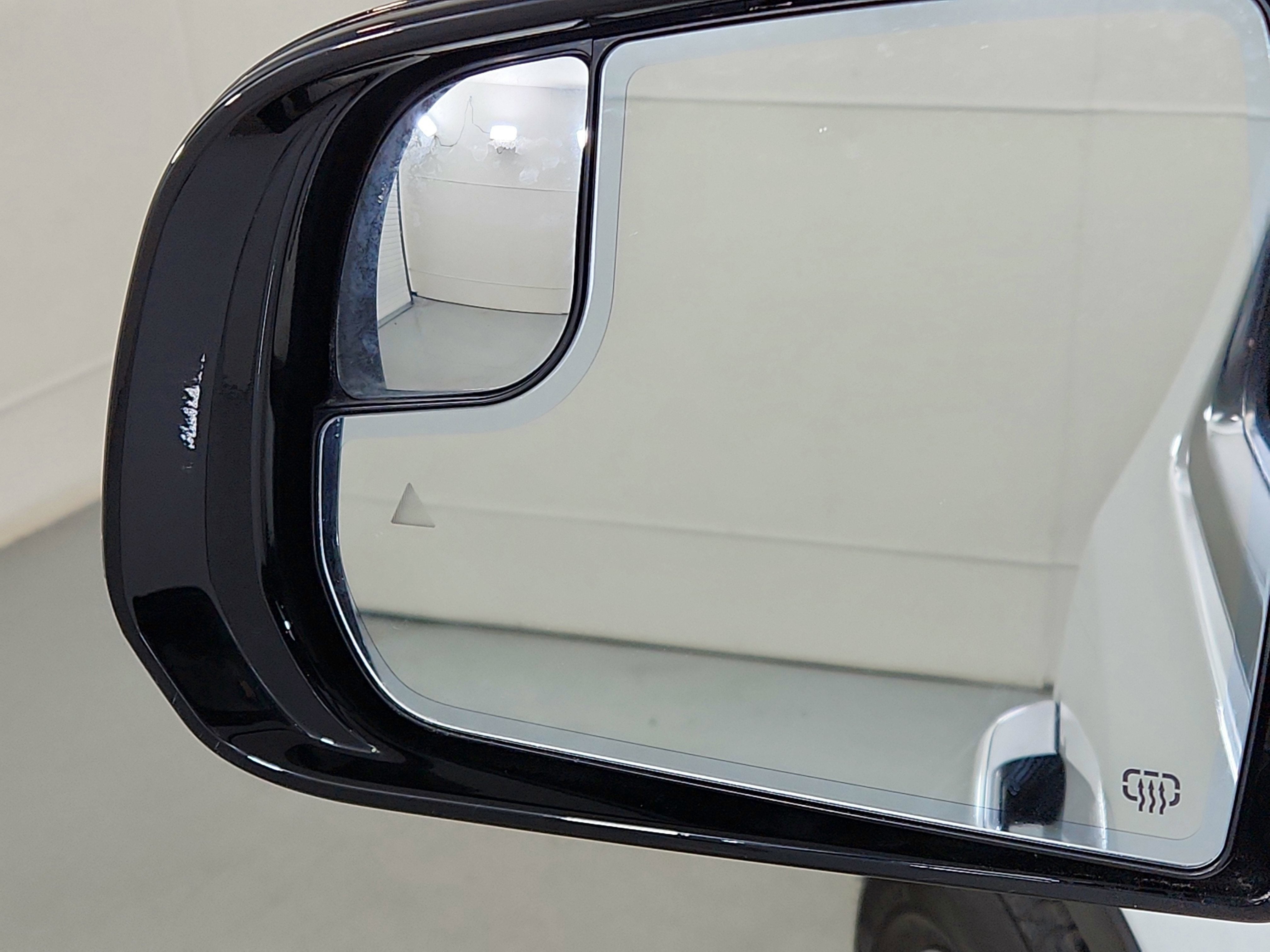 2025 Jeep Wagoneer L Series II