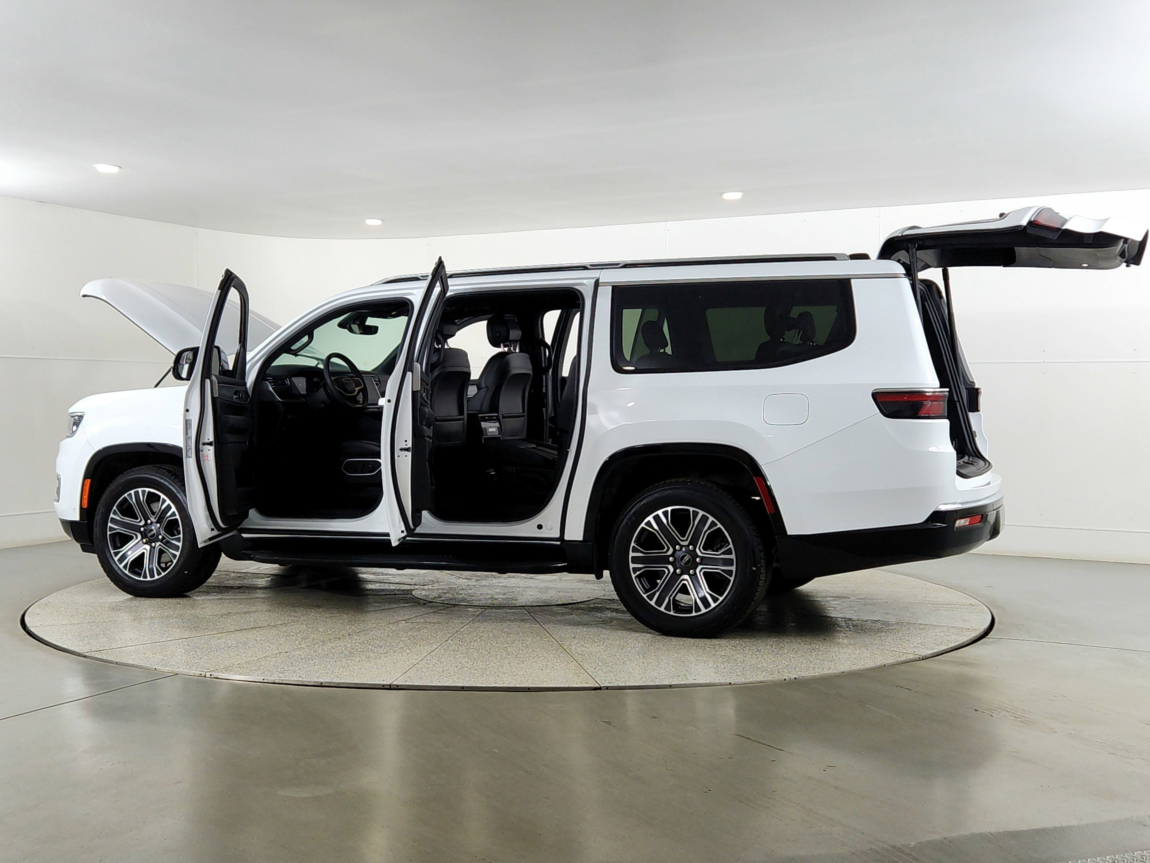 2025 Jeep Wagoneer L Series II