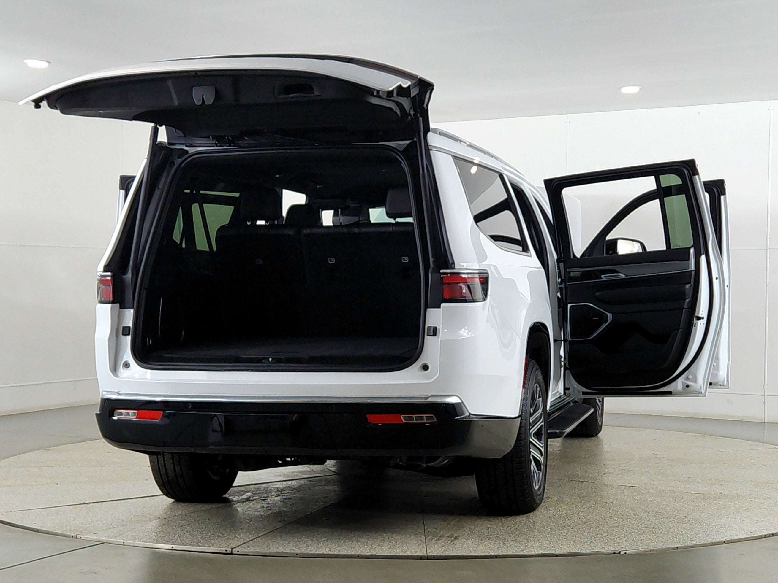 2025 Jeep Wagoneer L Series II