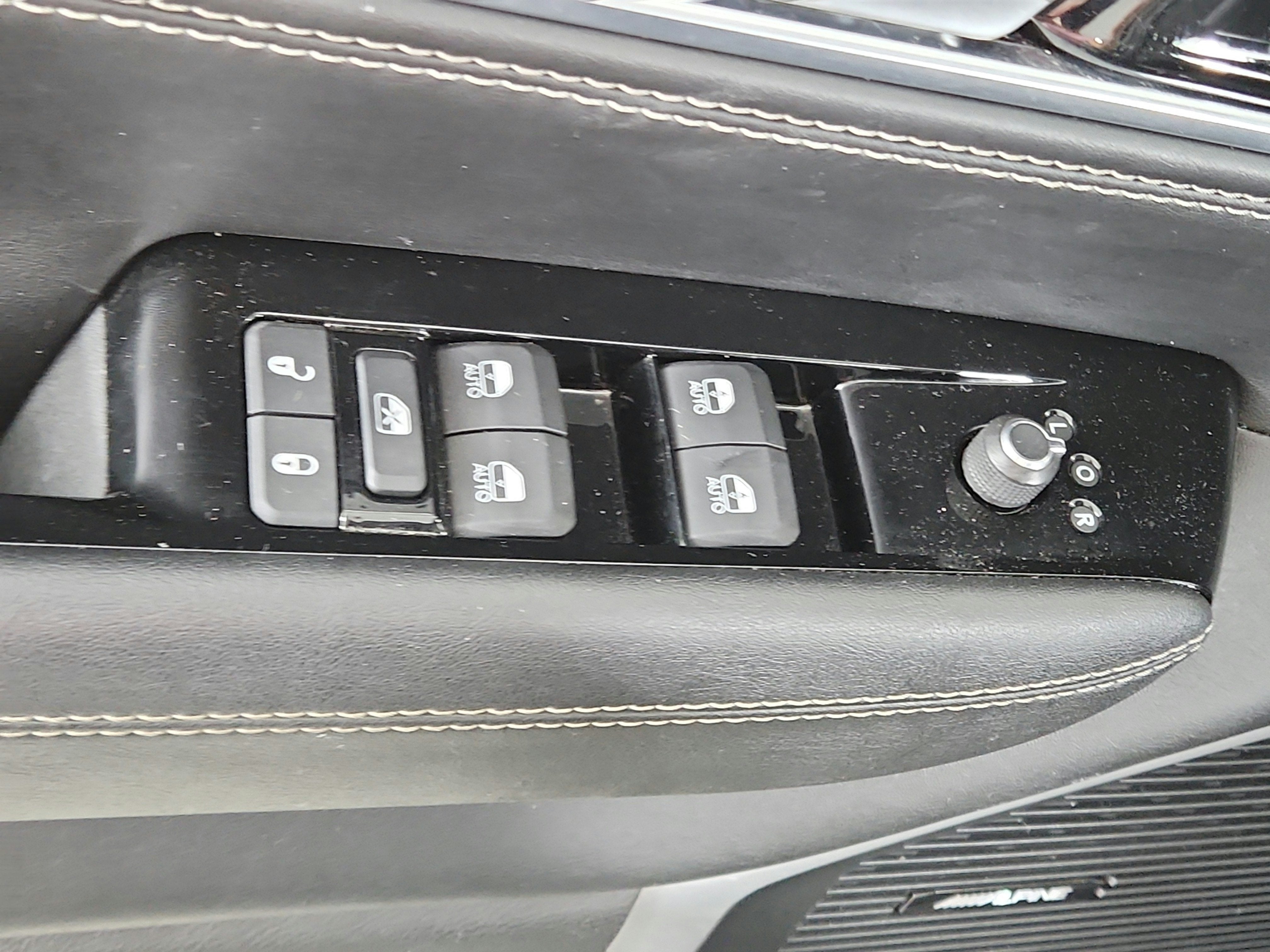 2024 Jeep Wagoneer Series II Carbide 4x4