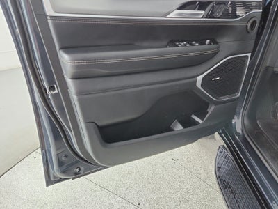 2024 Jeep Wagoneer Series II Carbide 4x4