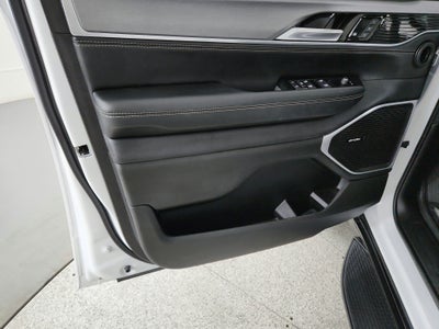 2024 Jeep Wagoneer Series II Carbide
