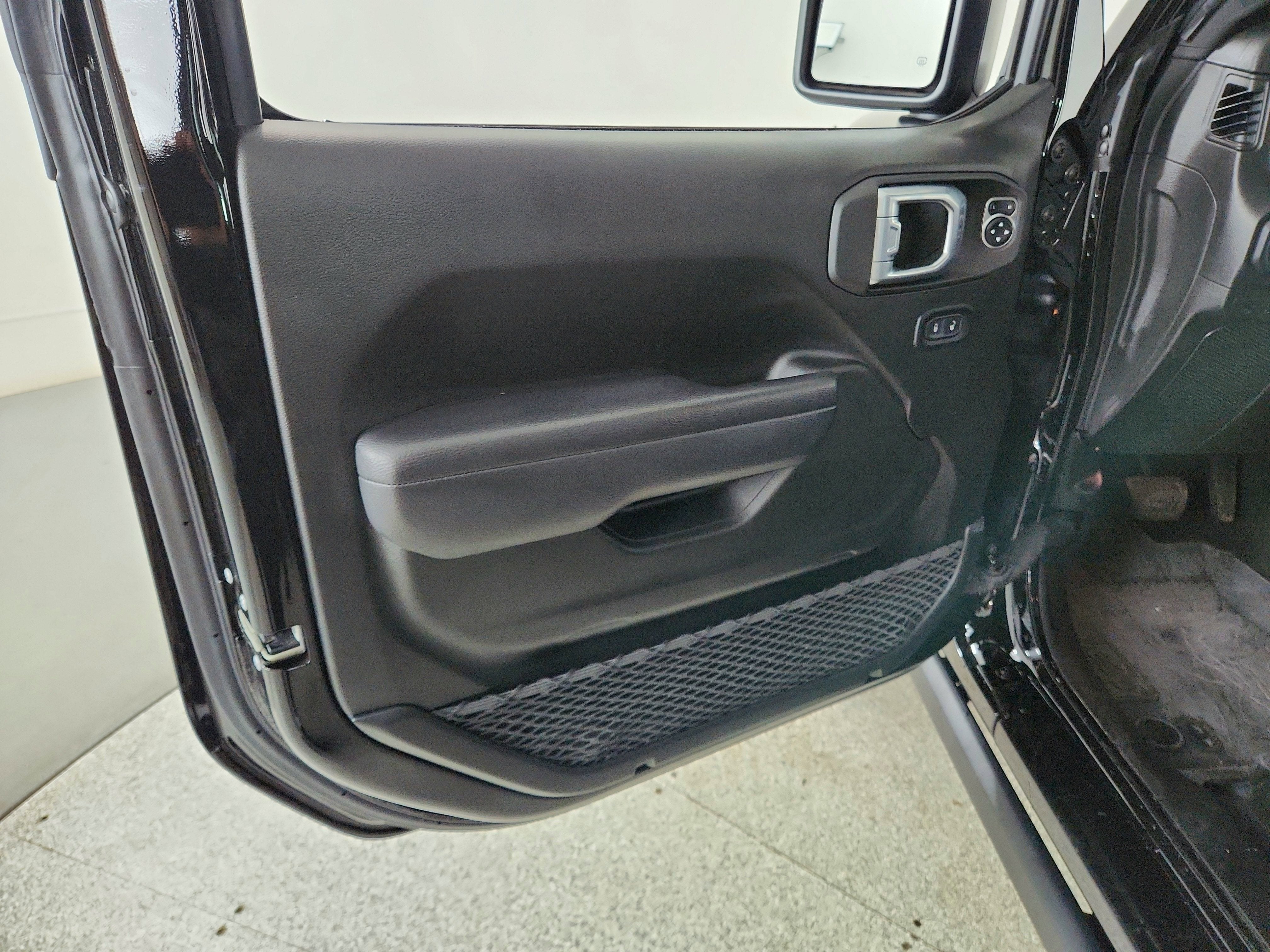 2024 Jeep Gladiator Nighthawk