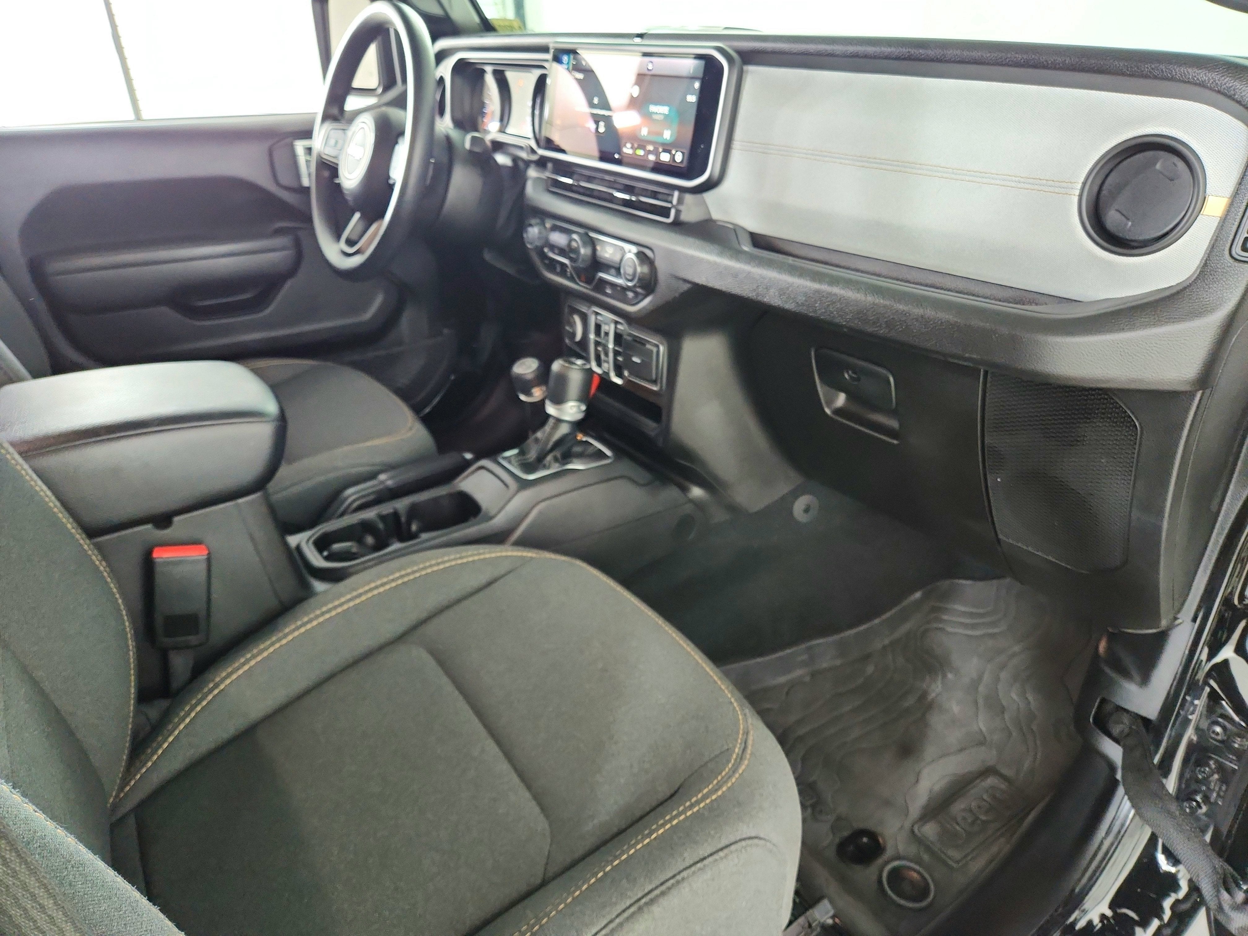 2024 Jeep Gladiator Nighthawk