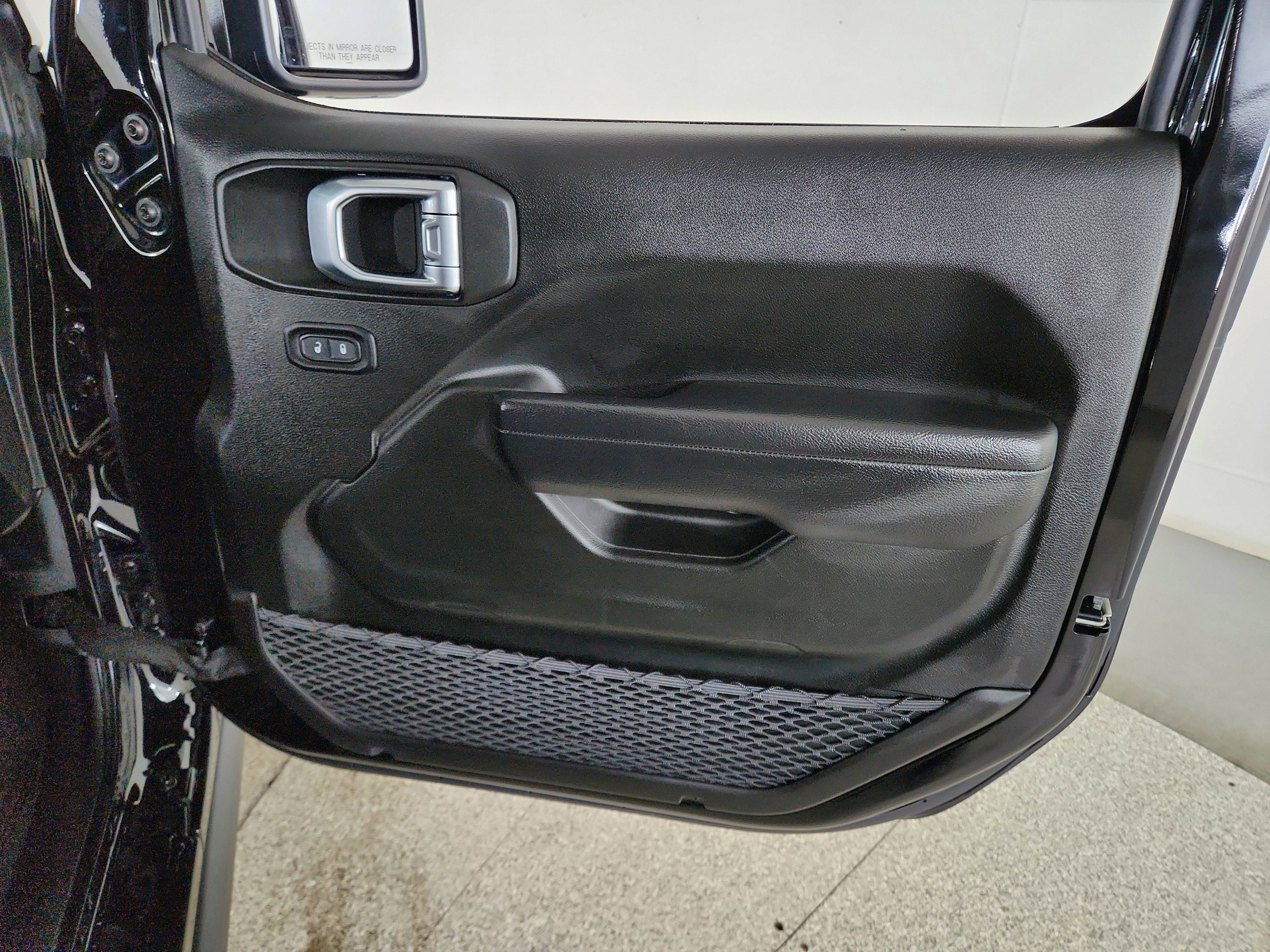 2024 Jeep Gladiator Nighthawk