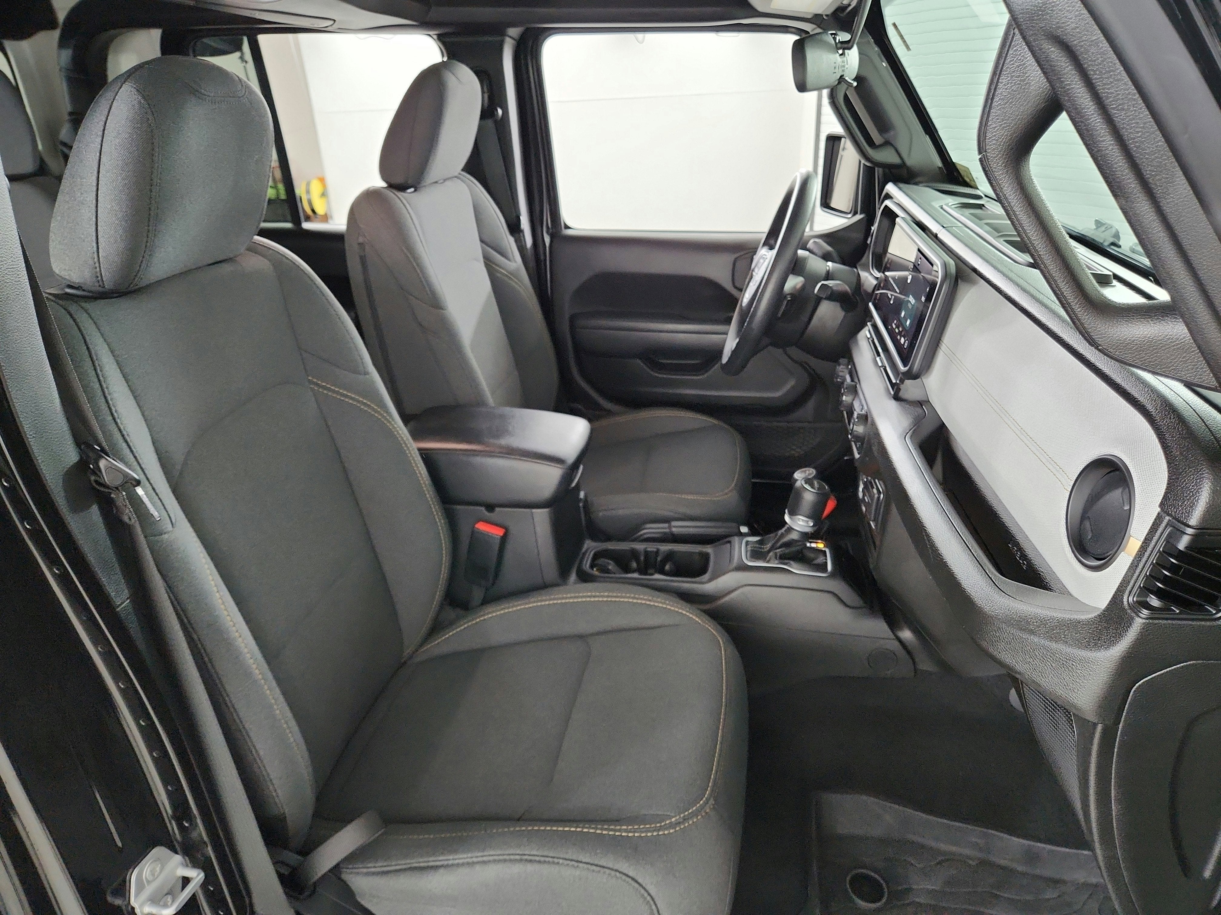 2024 Jeep Gladiator Nighthawk