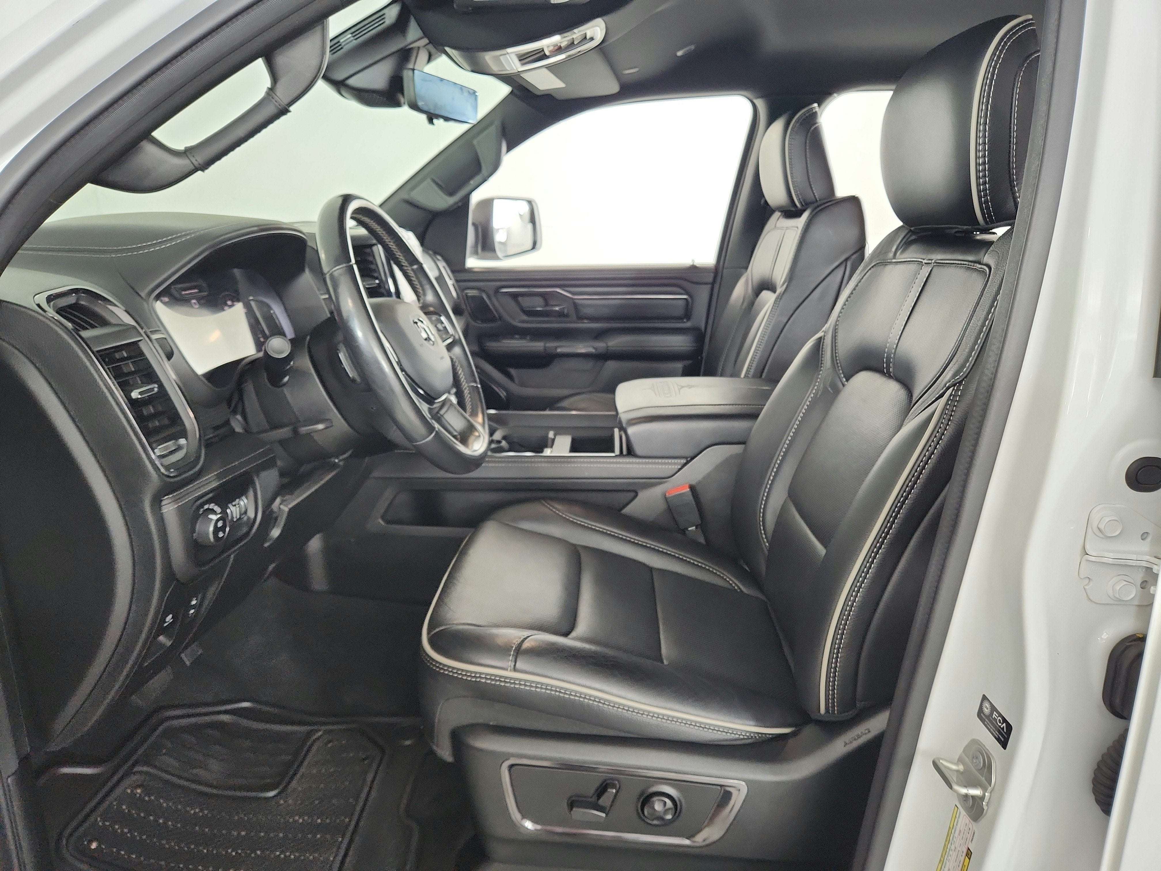 2023 RAM Ram 1500 Limited 4x4 Crew Cab 5'7" Box