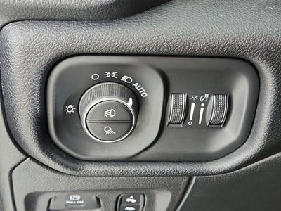 2022 RAM Ram 1500 Laramie 4x4 Crew Cab 5'7" Box