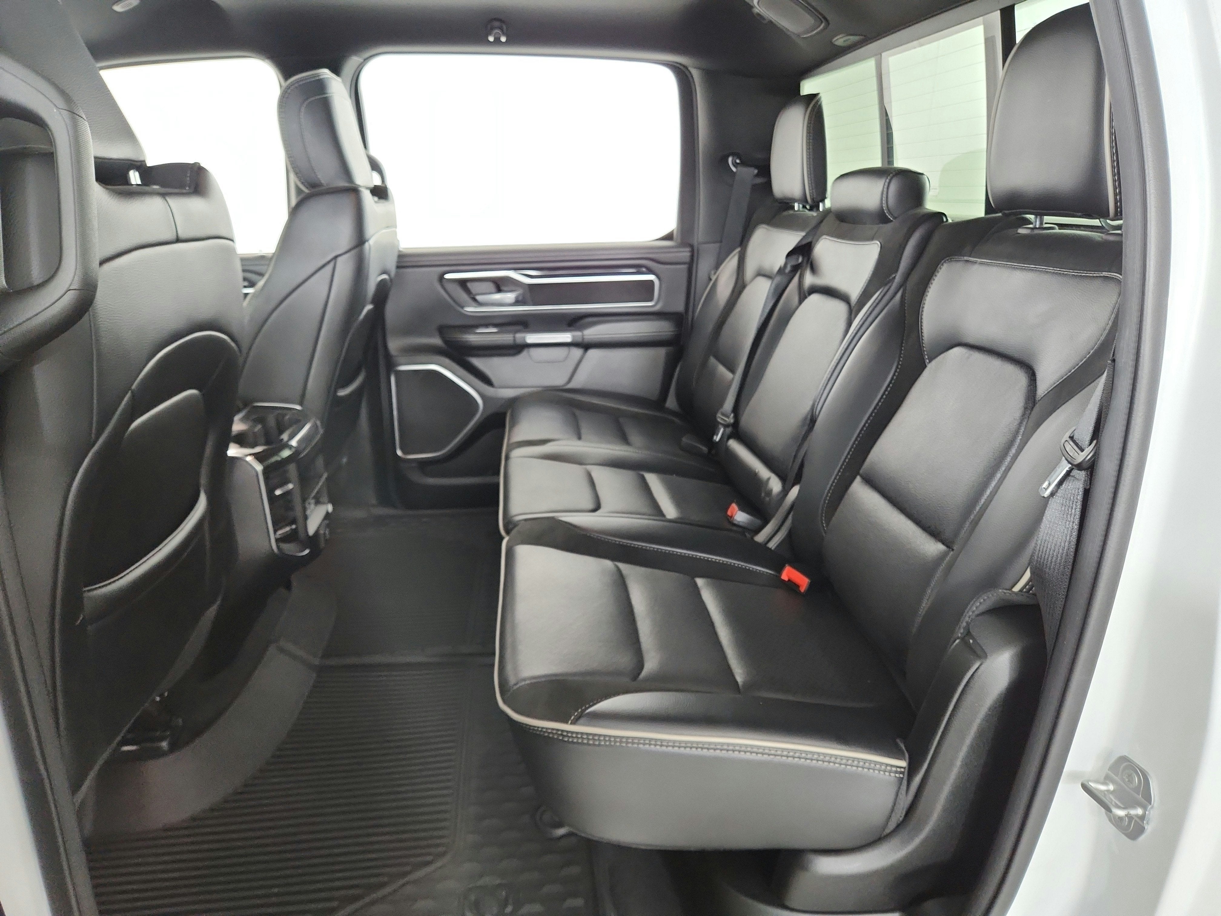 2022 RAM Ram 1500 Laramie 4x4 Crew Cab 5'7" Box
