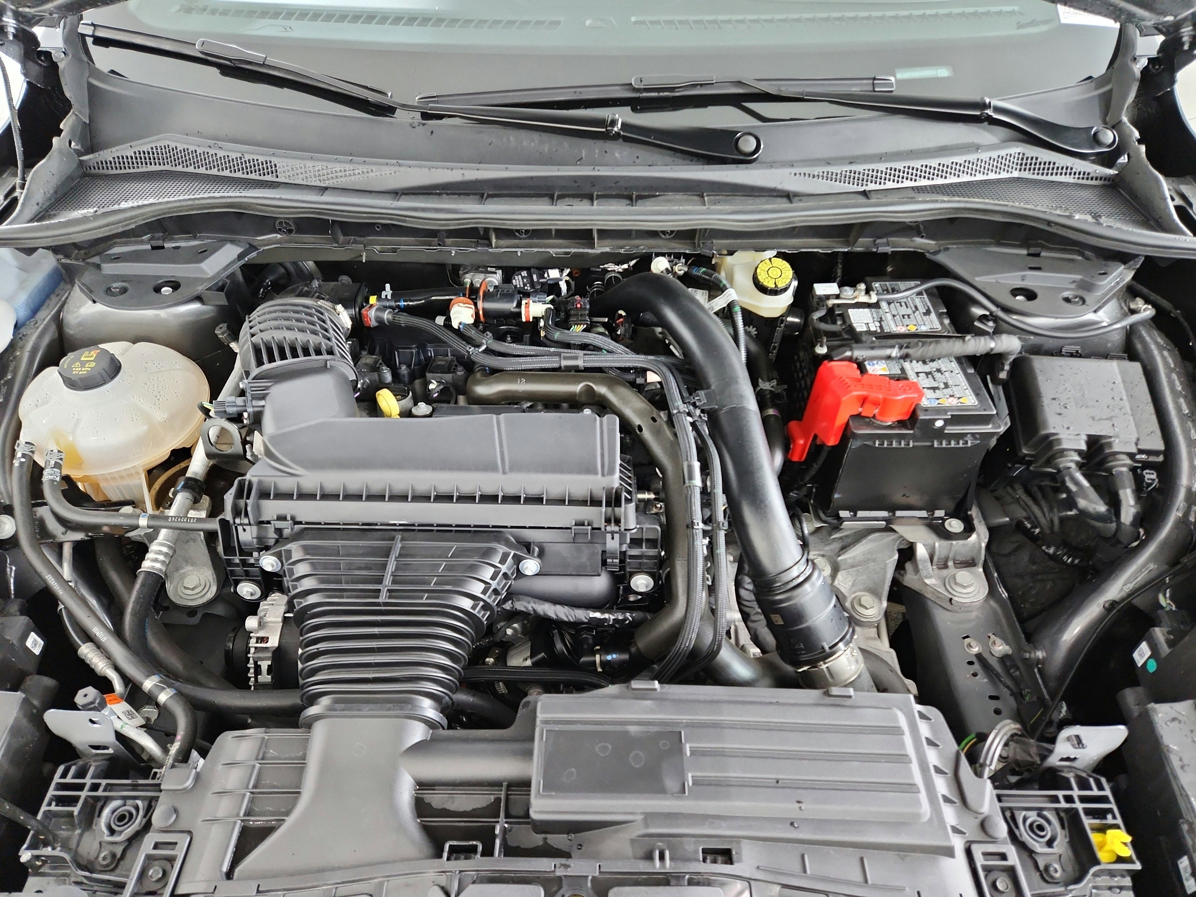 2025 Ford Escape ST-Line Elite