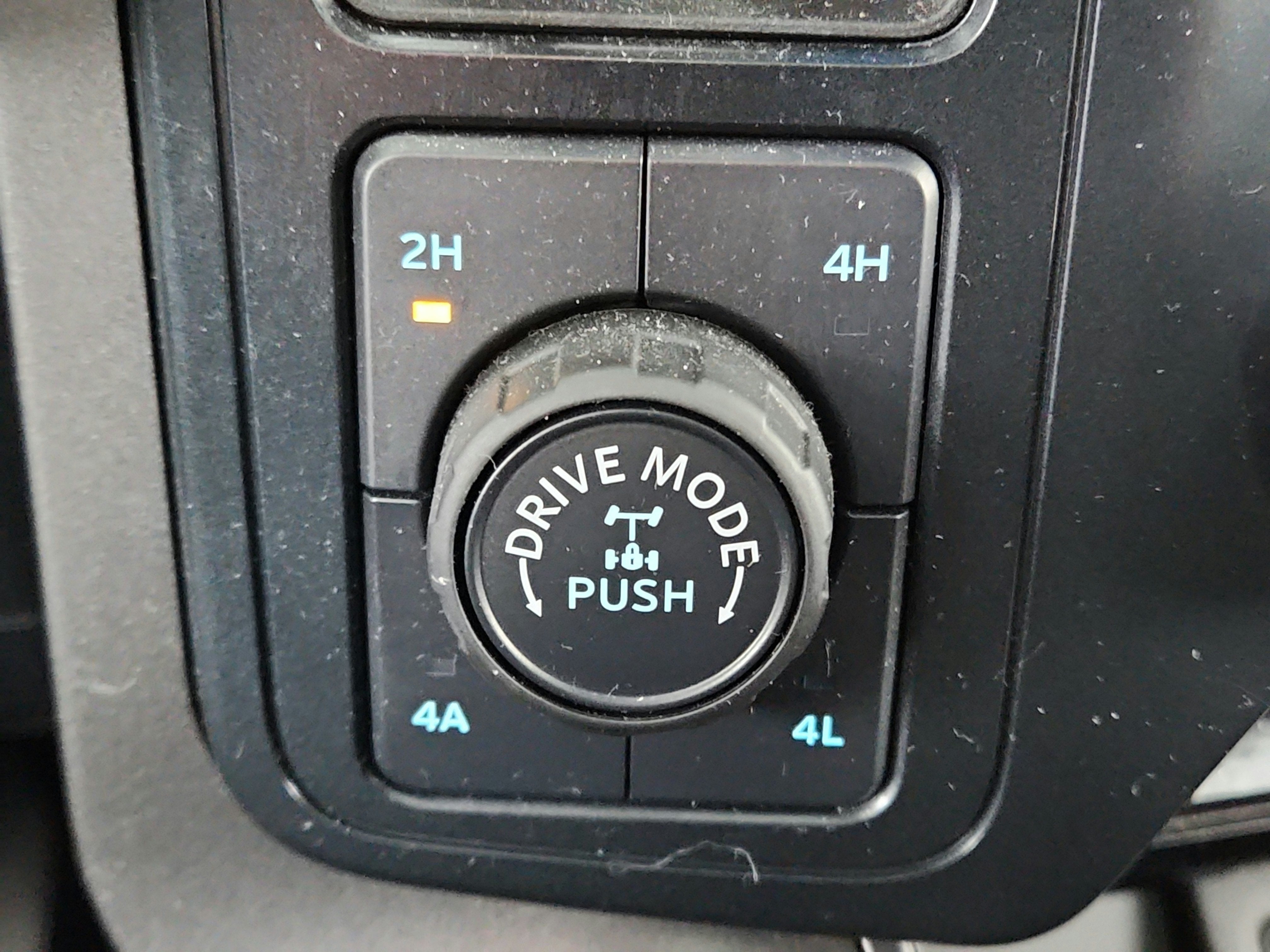 2025 Ford F-150 LARIAT 4WD SuperCrew 5.5' Box