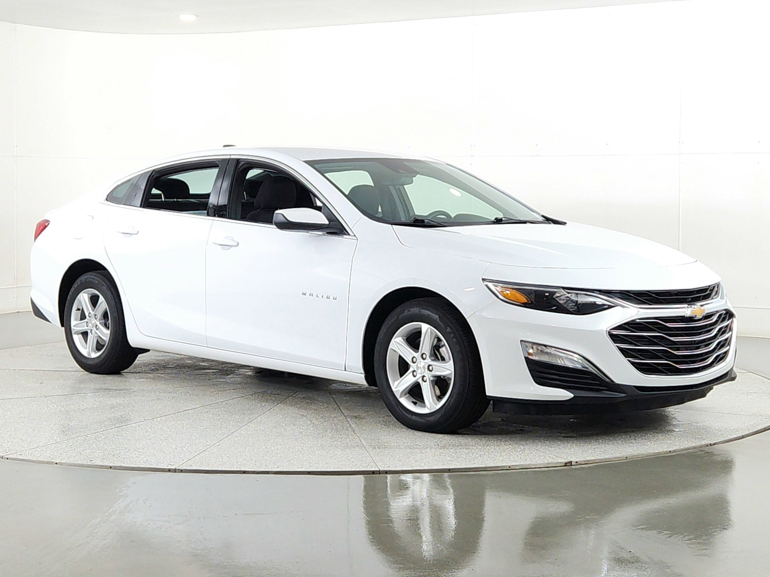 2024 Chevrolet Malibu LS