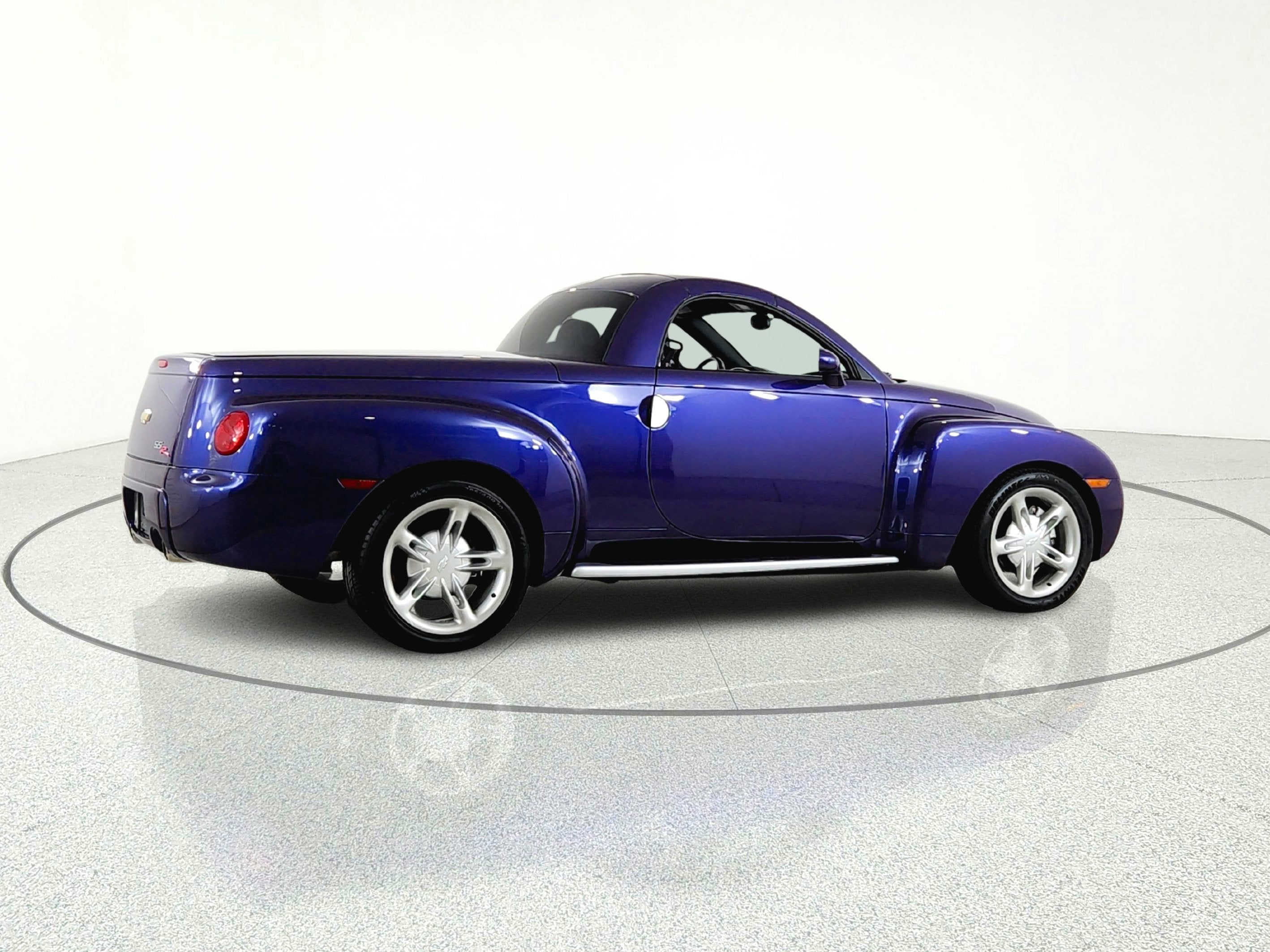 2004 Chevrolet SSR LS