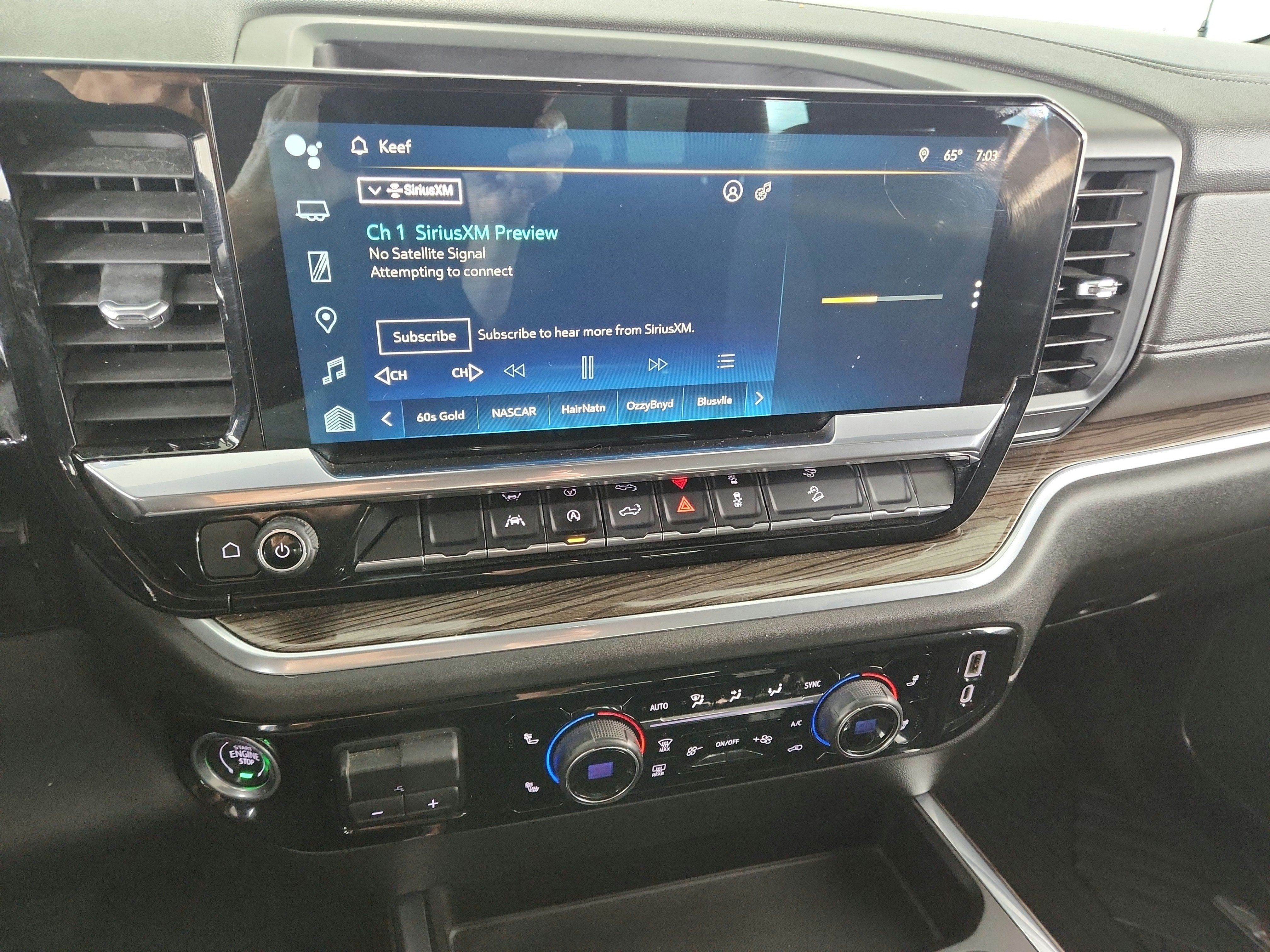 2022 Chevrolet Silverado 1500 4WD Crew Cab 147" RST