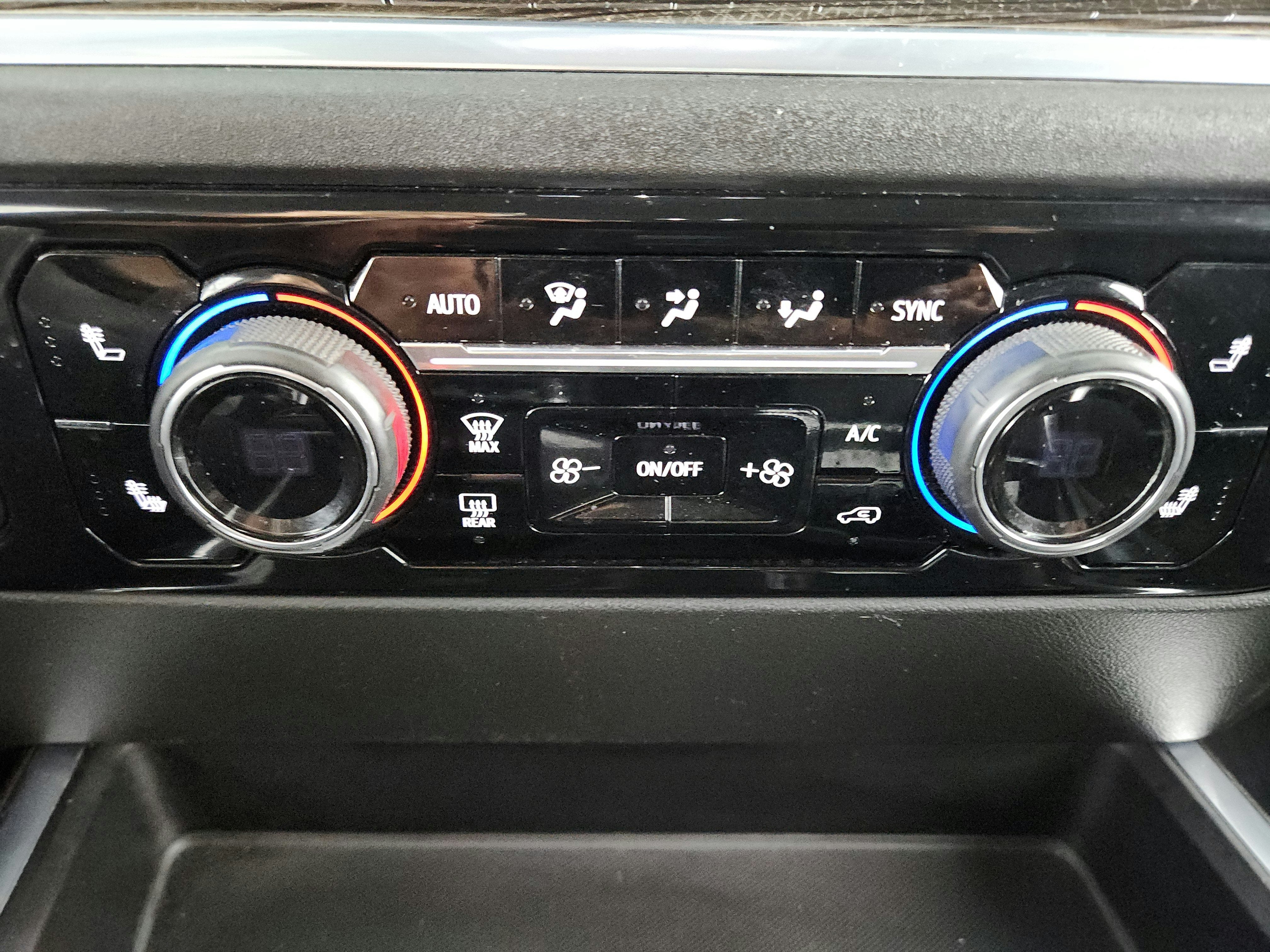 2022 Chevrolet Silverado 1500 4WD Crew Cab 147" RST